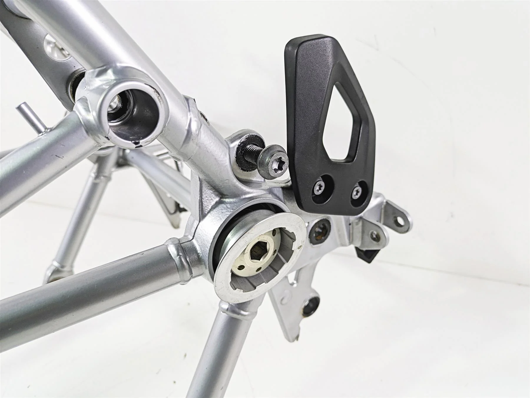 2016  BMW R1200GS GSW K50 Straight Main Silver Frame Chassis With Salvage Texas Title 46519444971 - Image 10