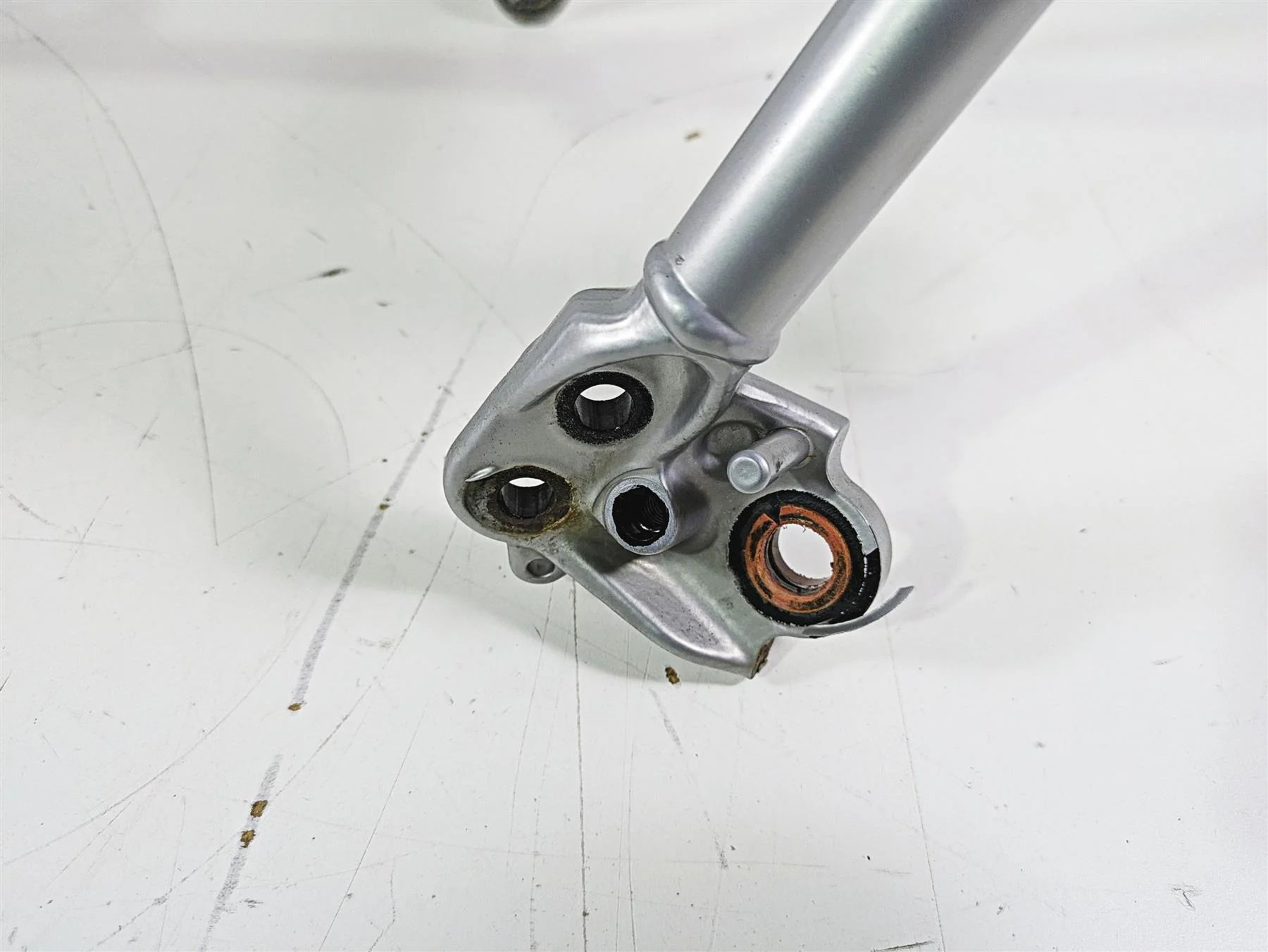 2016  BMW R1200GS GSW K50 Straight Main Silver Frame Chassis With Salvage Texas Title 46519444971 - Image 11