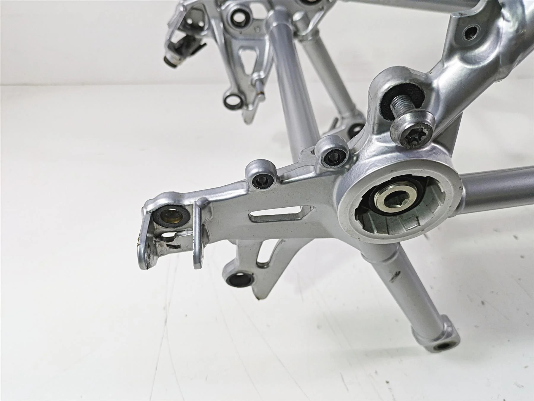 2016  BMW R1200GS GSW K50 Straight Main Silver Frame Chassis With Salvage Texas Title 46519444971 - Image 6