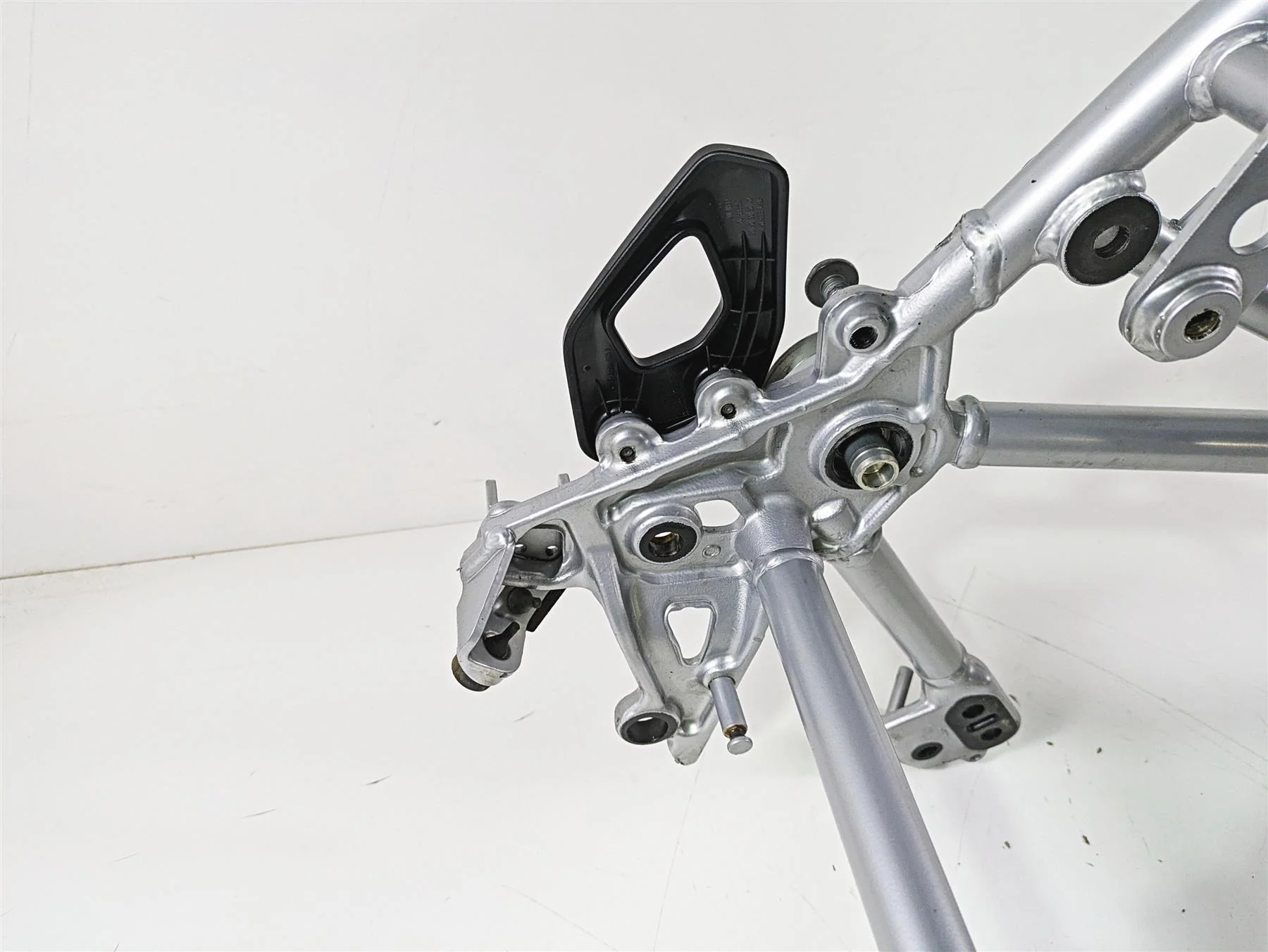 2016  BMW R1200GS GSW K50 Straight Main Silver Frame Chassis With Salvage Texas Title 46519444971 - Image 7
