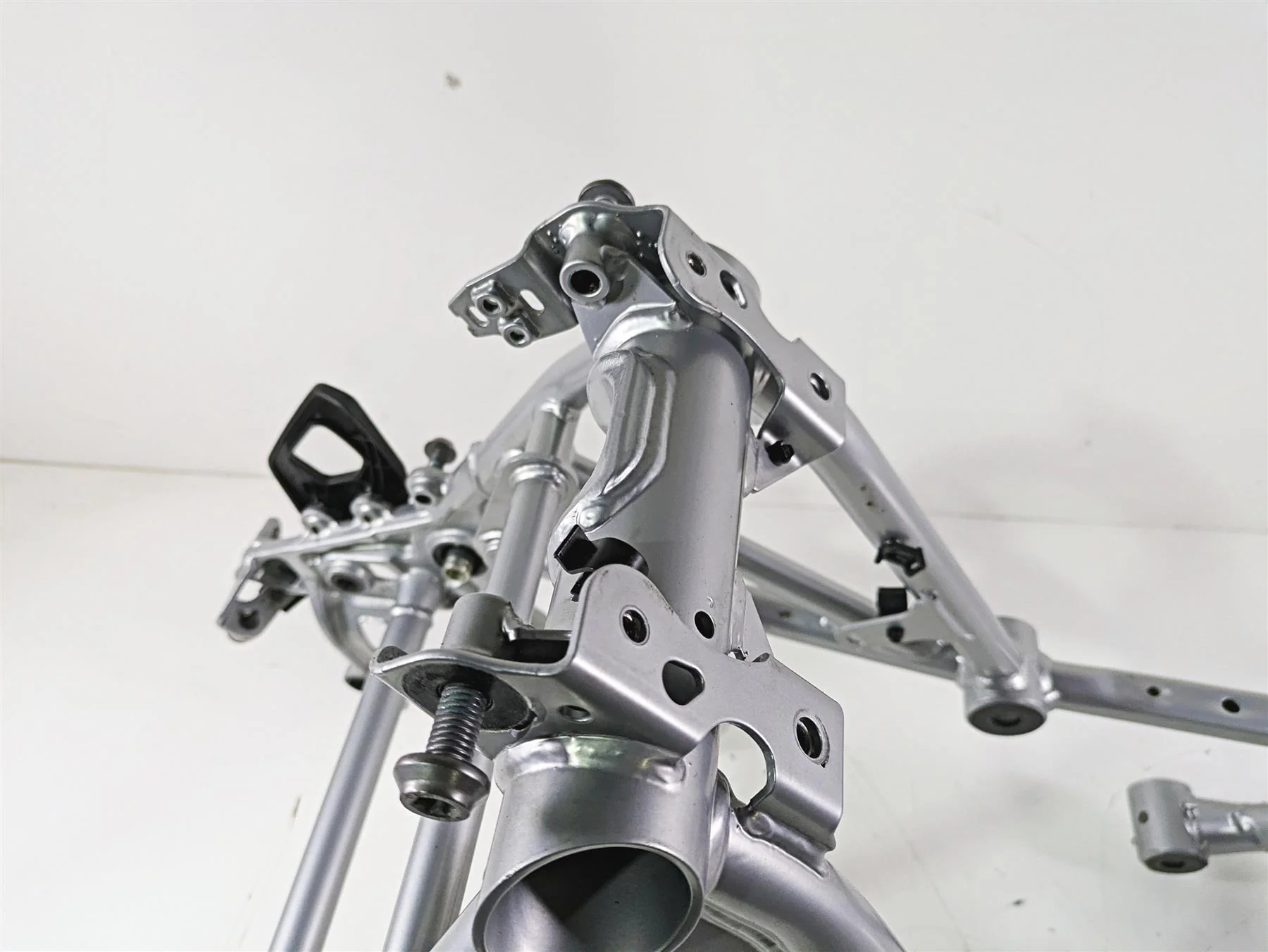 2016  BMW R1200GS GSW K50 Straight Main Silver Frame Chassis With Salvage Texas Title 46519444971 - Image 8