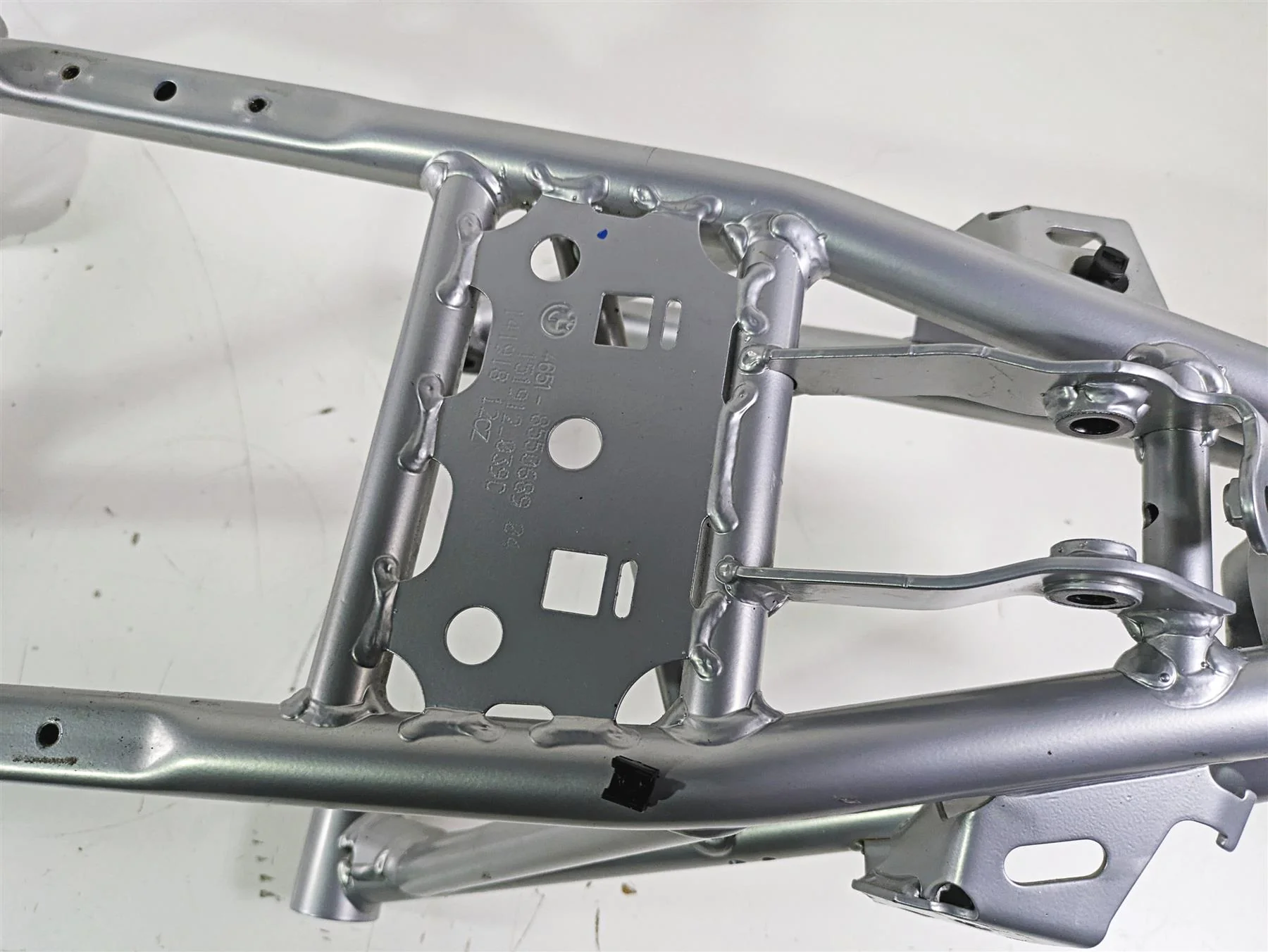 2016  BMW R1200GS GSW K50 Straight Main Silver Frame Chassis With Salvage Texas Title 46519444971 - Image 9