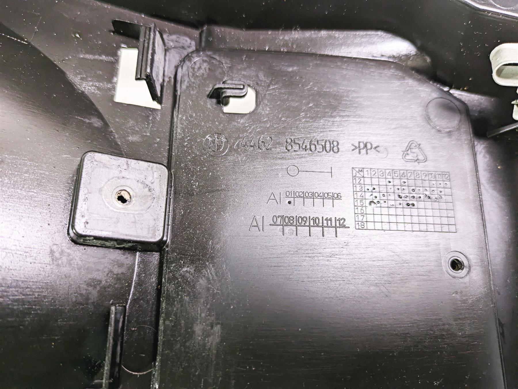 2016  BMW R1200GS GSW K50 Subframe Sub Frame & Inner Fender 46518354222 - Image 9