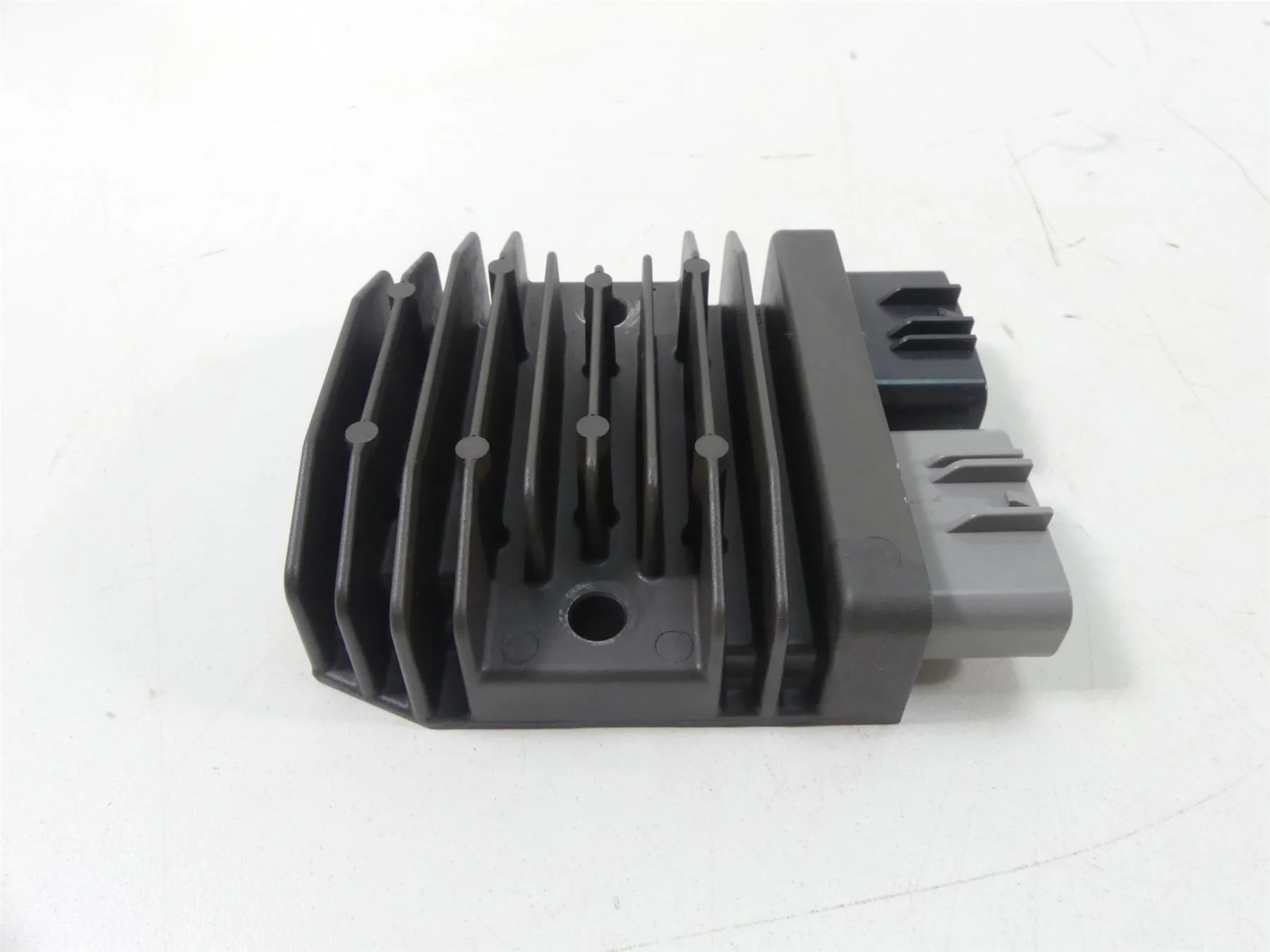 2016 BMW R1200GS K50 Rectifier Voltage Regulator 12318523367 FH020AA - Image 4