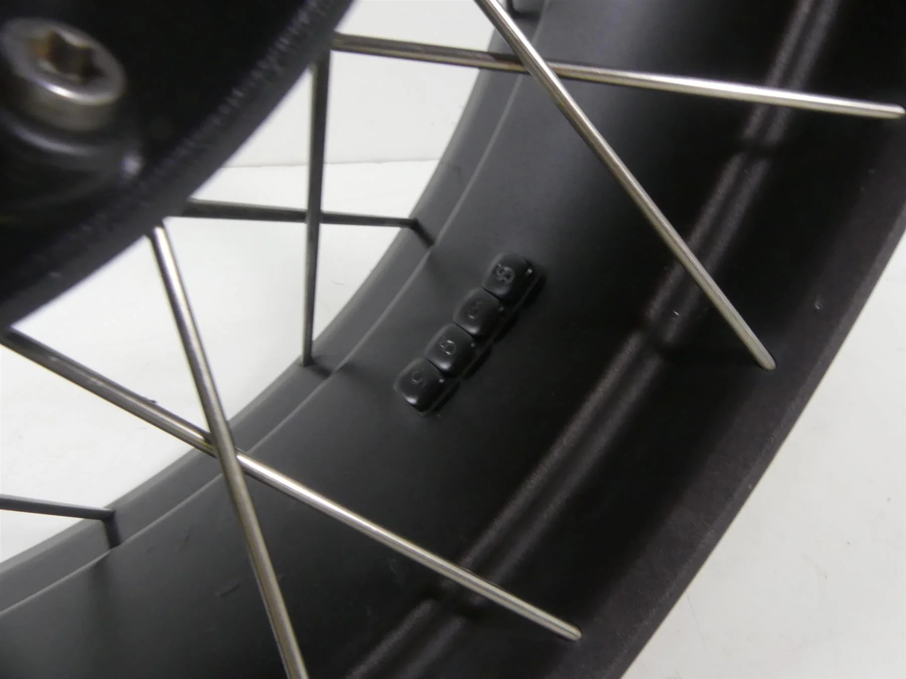 2016 BMW R1200GS K50 Straight Rear Spoke Wheel Rim 17x4.5 36318526666 - Image 7