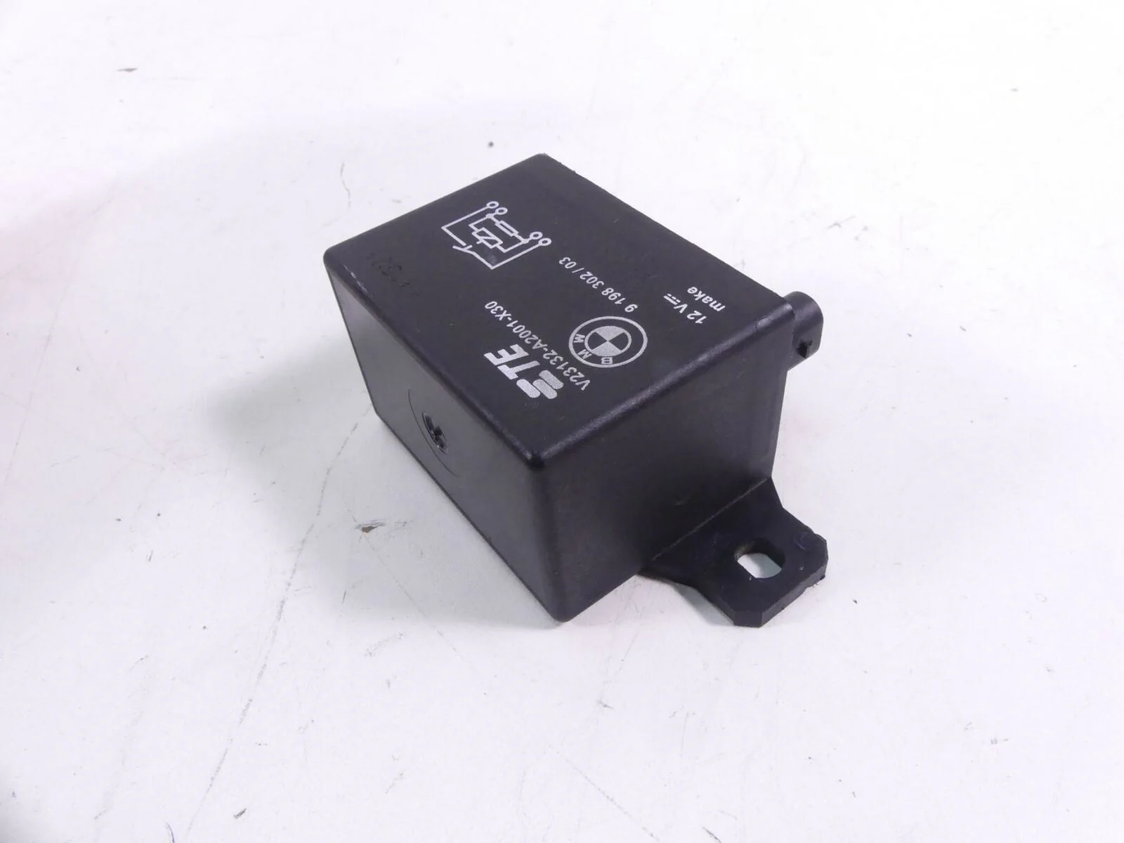 2016 BMW R1200R K53 Starter Relay 61368354778 - Image 2