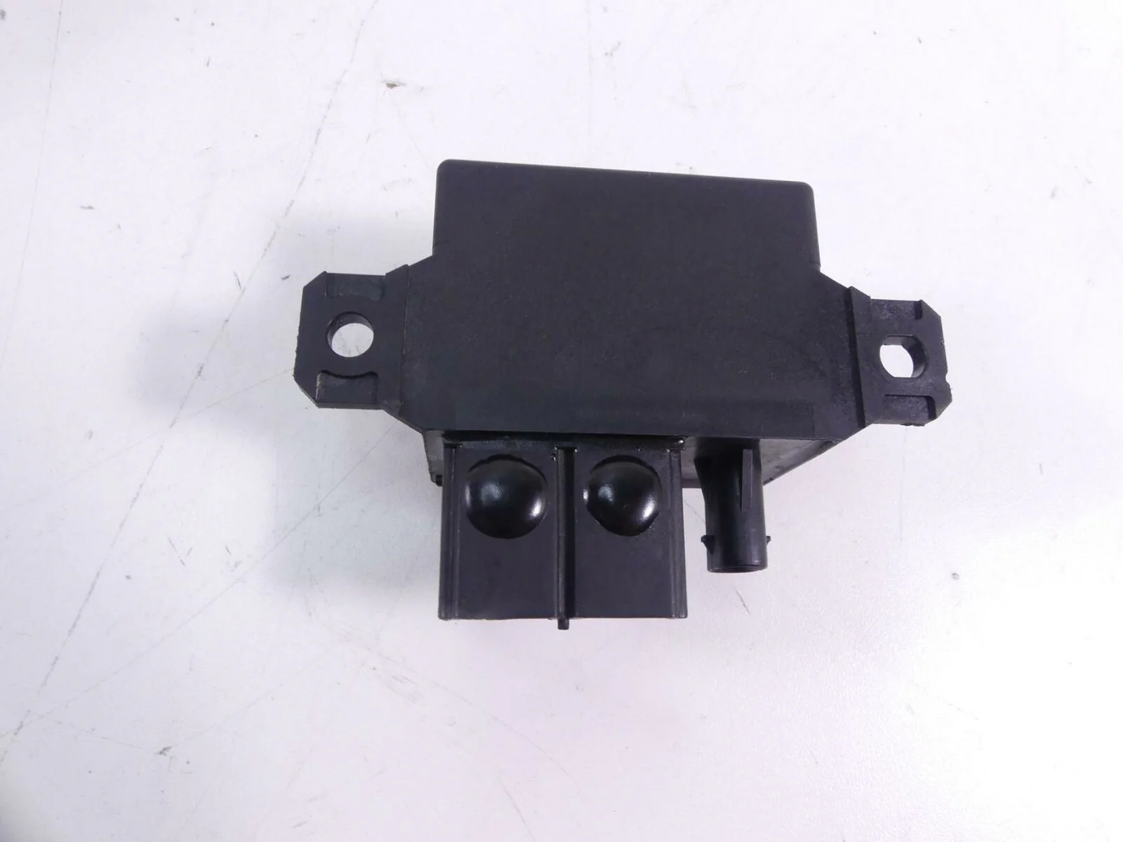 2016 BMW R1200R K53 Starter Relay 61368354778 - Image 4