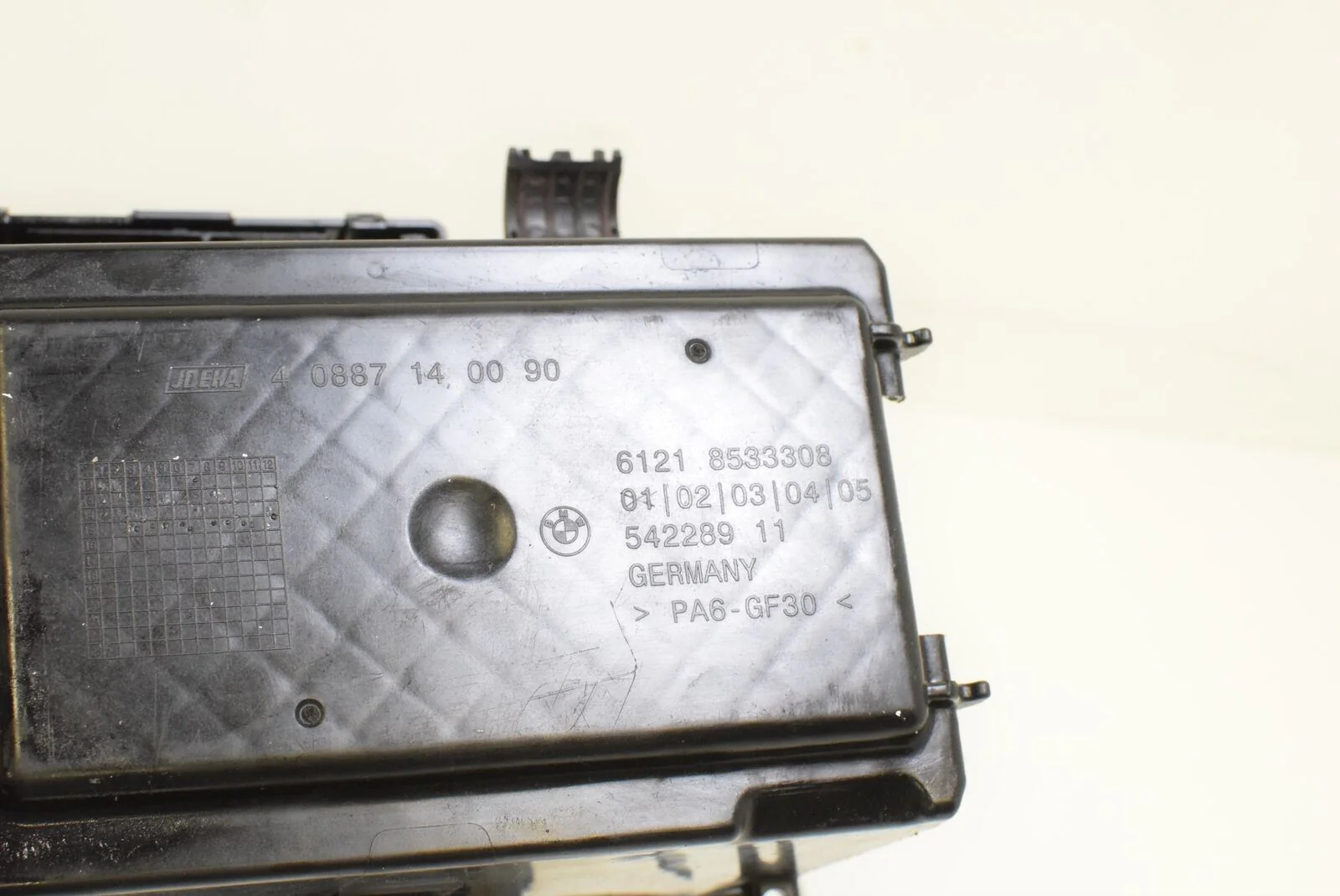 2016 BMW R1200R R1200 R K53 Battery Tray Electrical Holder Carrier 61218533308 - Image 10