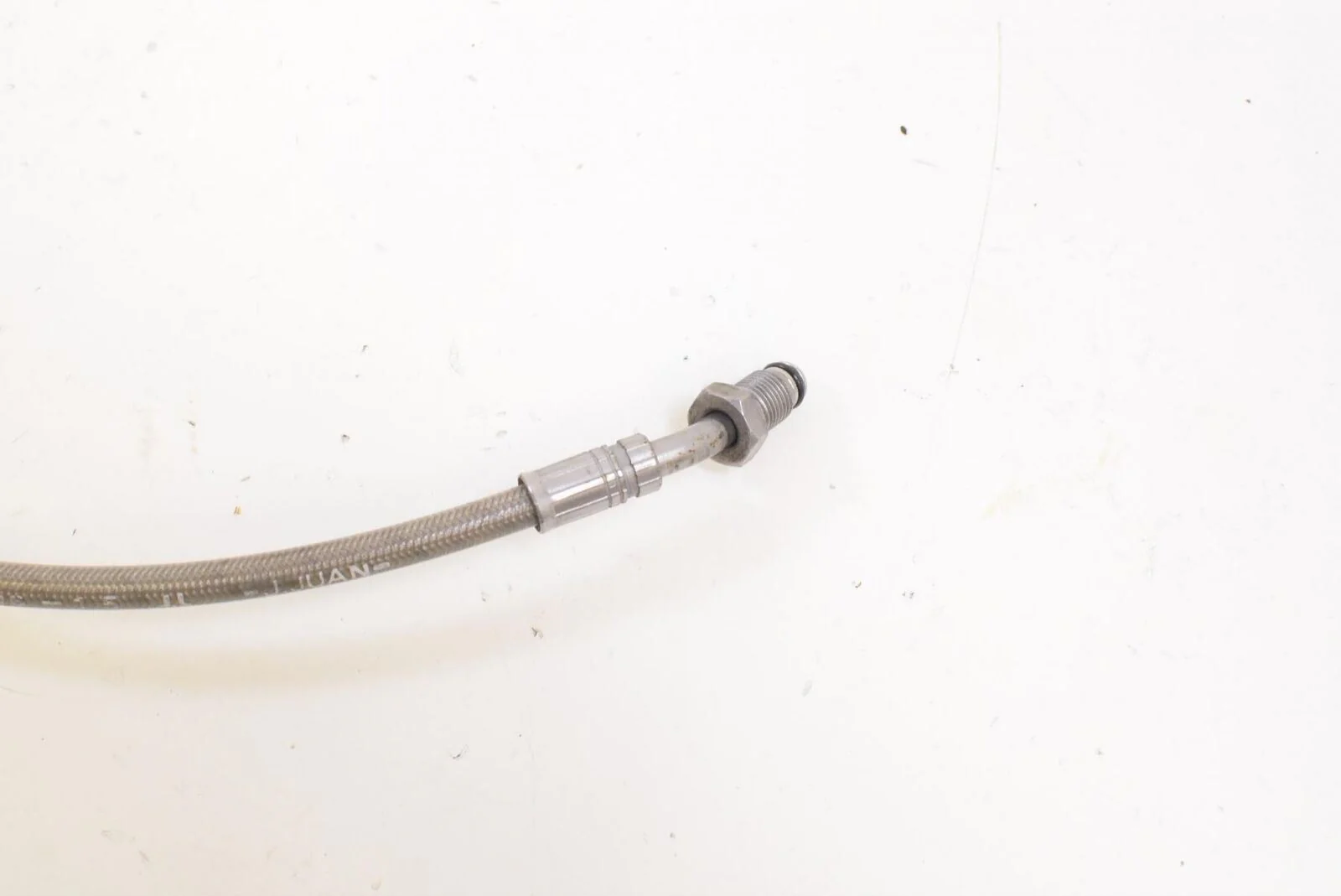 2016 BMW R1200R R1200 R K53 Clutch Line Pipe Hose 21528524925 - Image 2