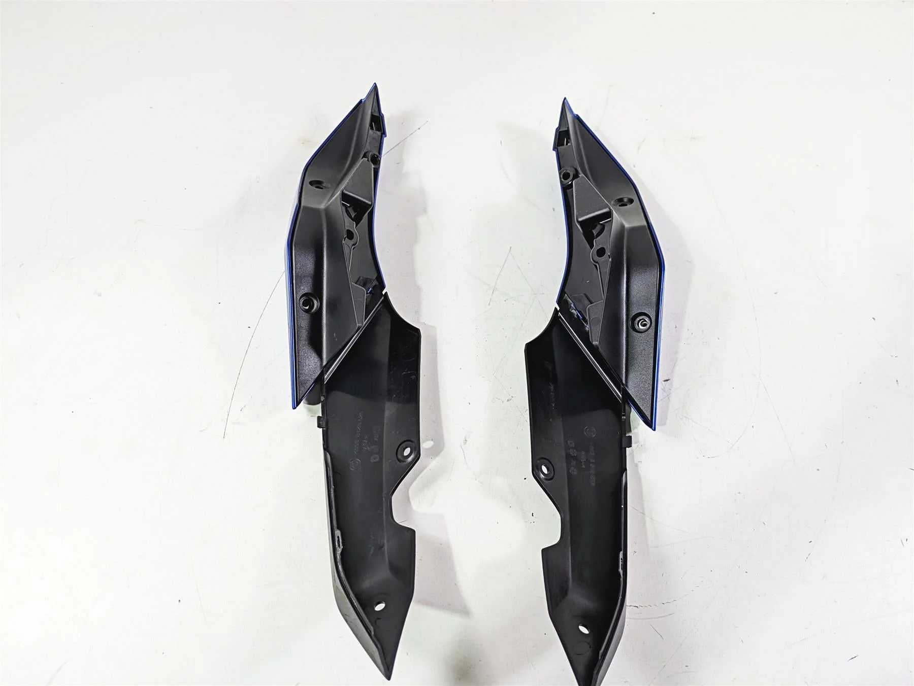 2016 BMW R1200RS K54 Blue Tail Side Cover Fairing Set 46638543525 46638543526 - Image 10