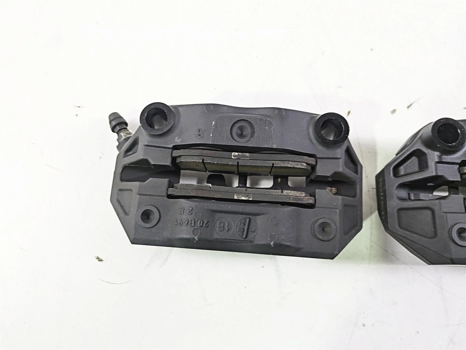 2016 BMW R1200RS K54 Brembo Front Brake Calipers 100mm 34118556205 34118556206 - Image 10