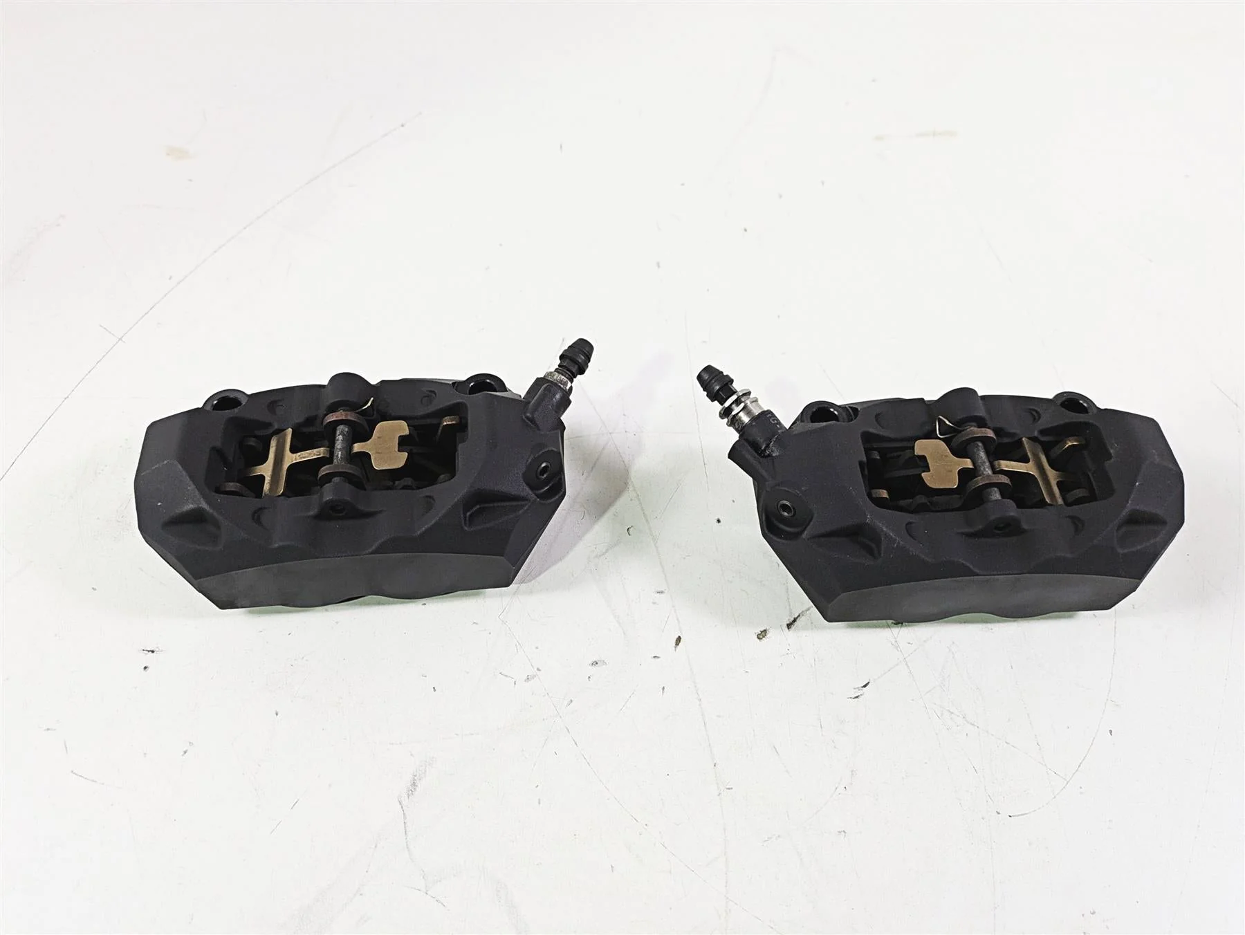 2016 BMW R1200RS K54 Brembo Front Brake Calipers 100mm 34118556205 34118556206 - Image 4