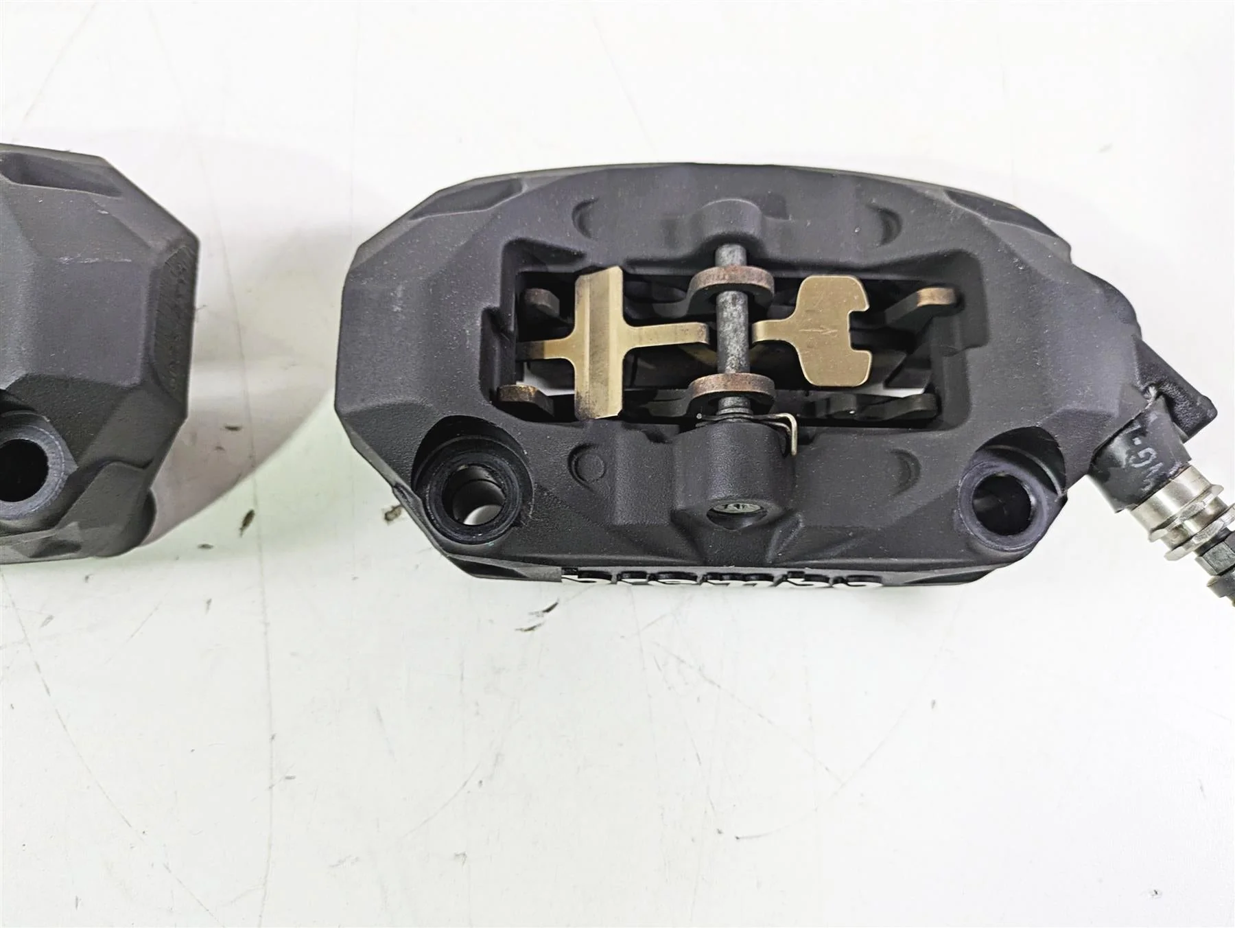 2016 BMW R1200RS K54 Brembo Front Brake Calipers 100mm 34118556205 34118556206 - Image 7