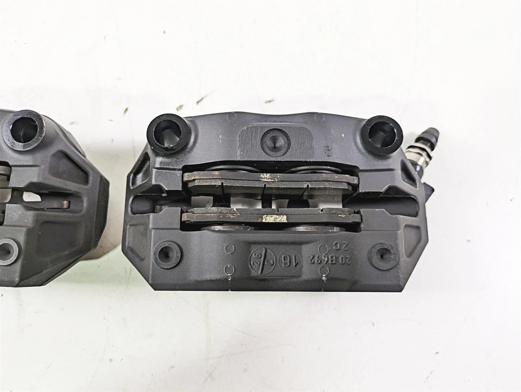 2016 BMW R1200RS K54 Brembo Front Brake Calipers 100mm 34118556205 34118556206 - Image 9
