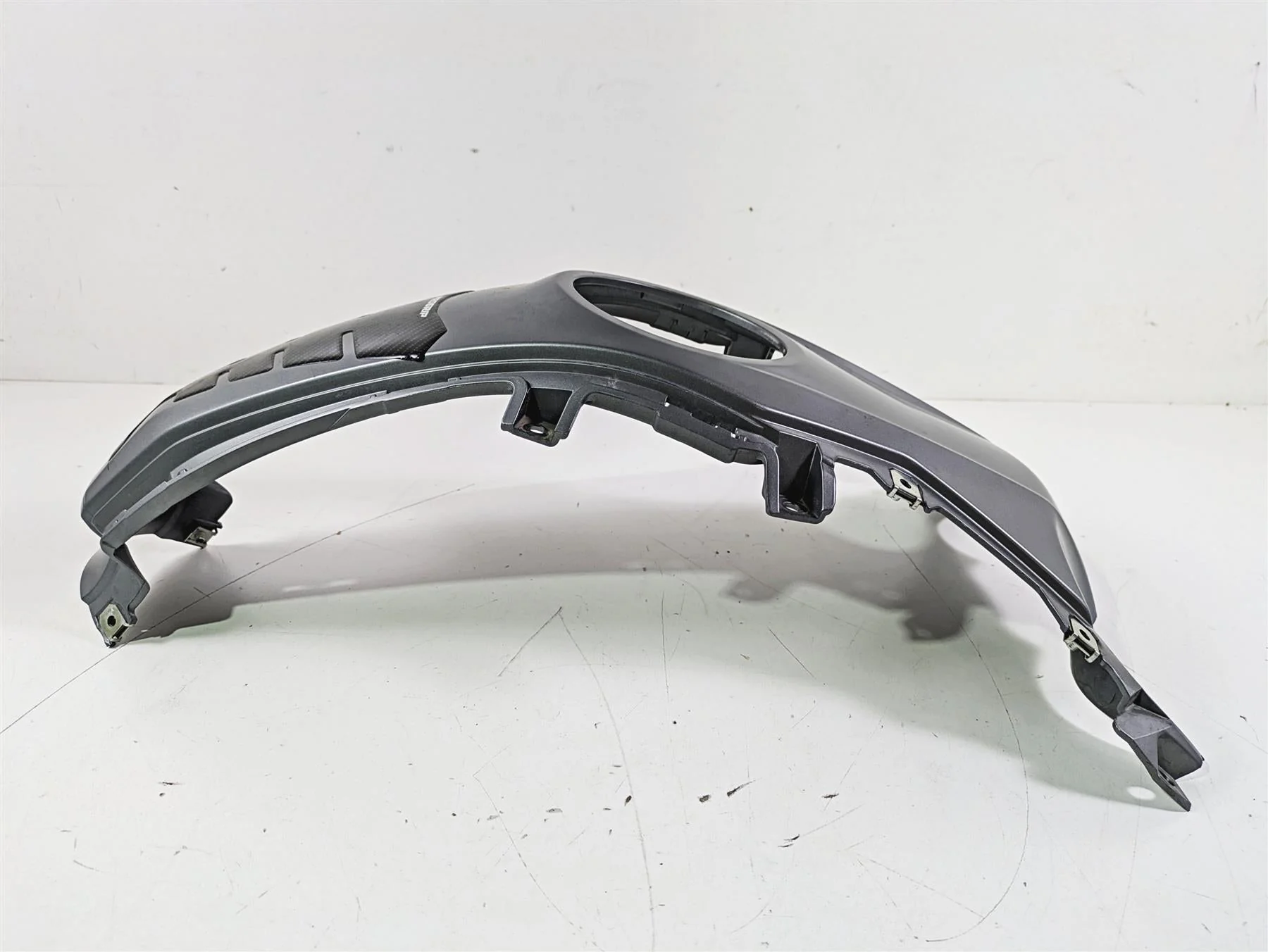 2016 BMW R1200RS K54 Center Gas Tank Cover Fairing Granitgrau Grey 8554179 - Image 4