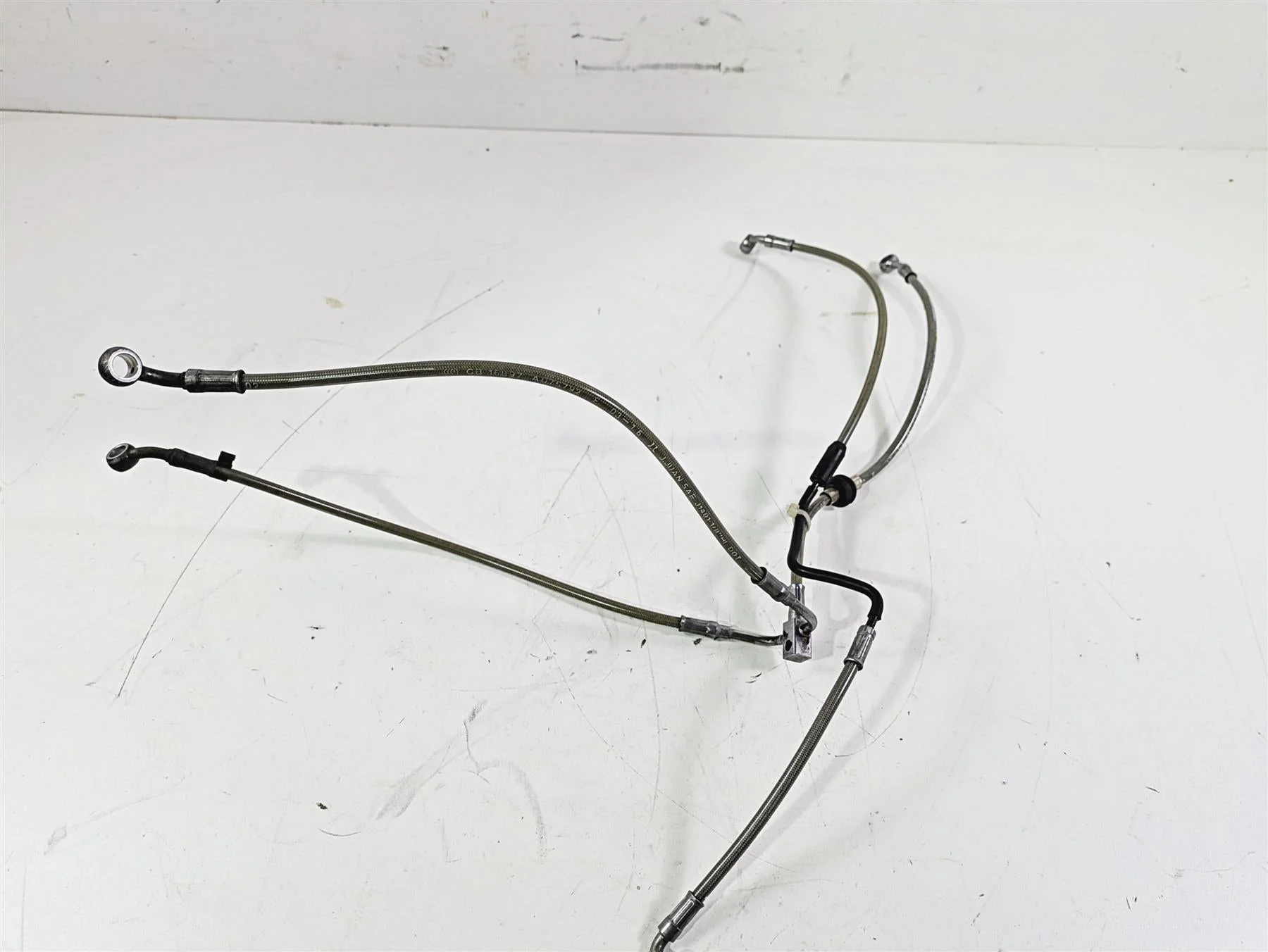 2016 BMW R1200RS K54 Front Abs Brake Line Set 34328524697 34328524696 - Image 4