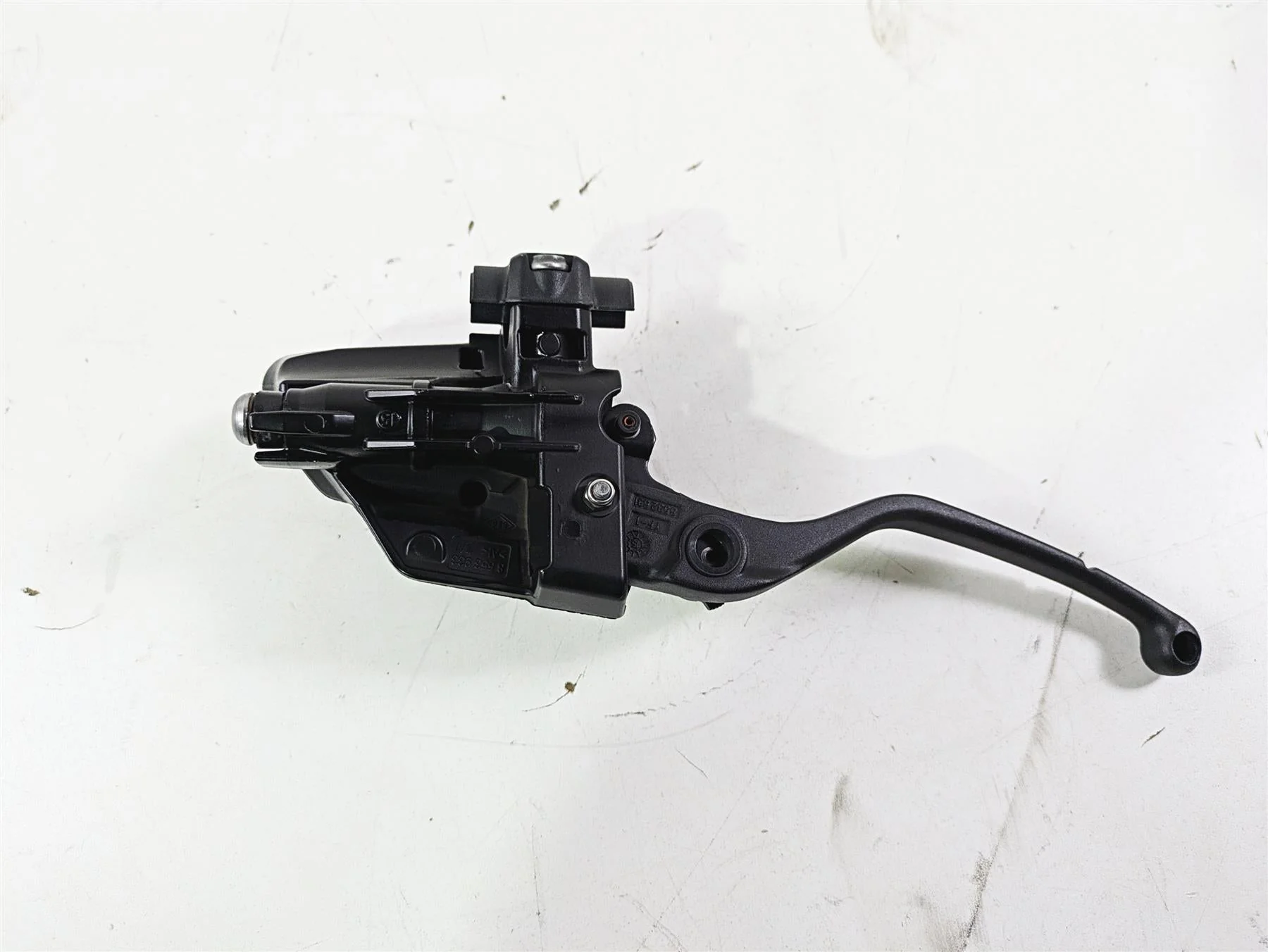 2016 BMW R1200RS K54 Front Brake Master Cylinder 32728559604 - Image 9