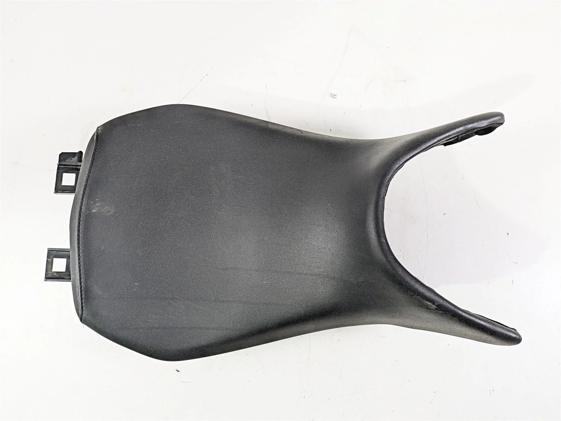 2016 BMW R1200RS K54 Front Seat Saddle Standard Height 820mm 52538534318 - Image 2