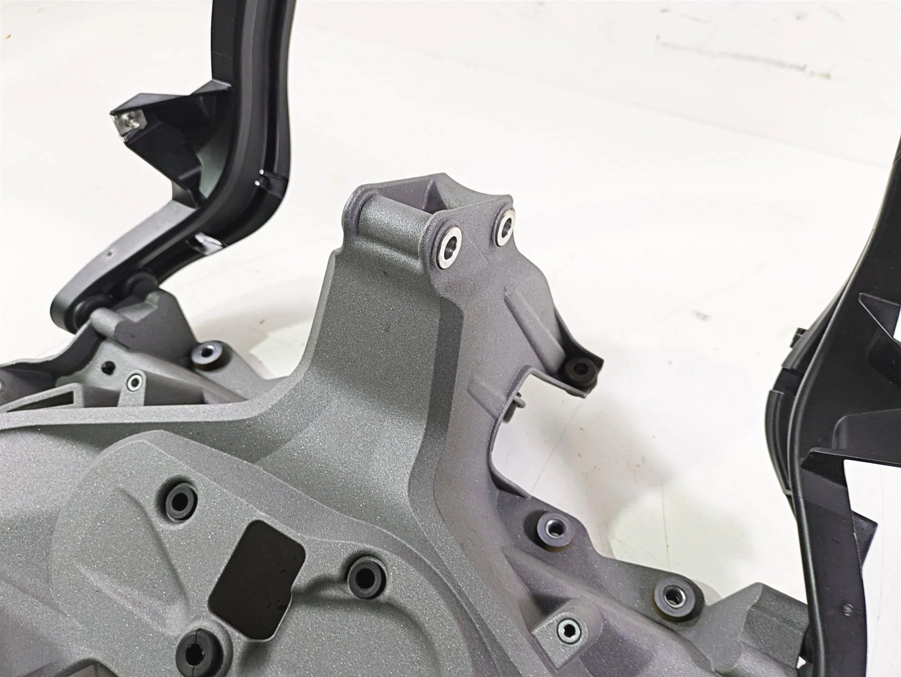 2016 BMW R1200RS K54 Front Stay Holder Carrier Mount 46638546875 - Image 10