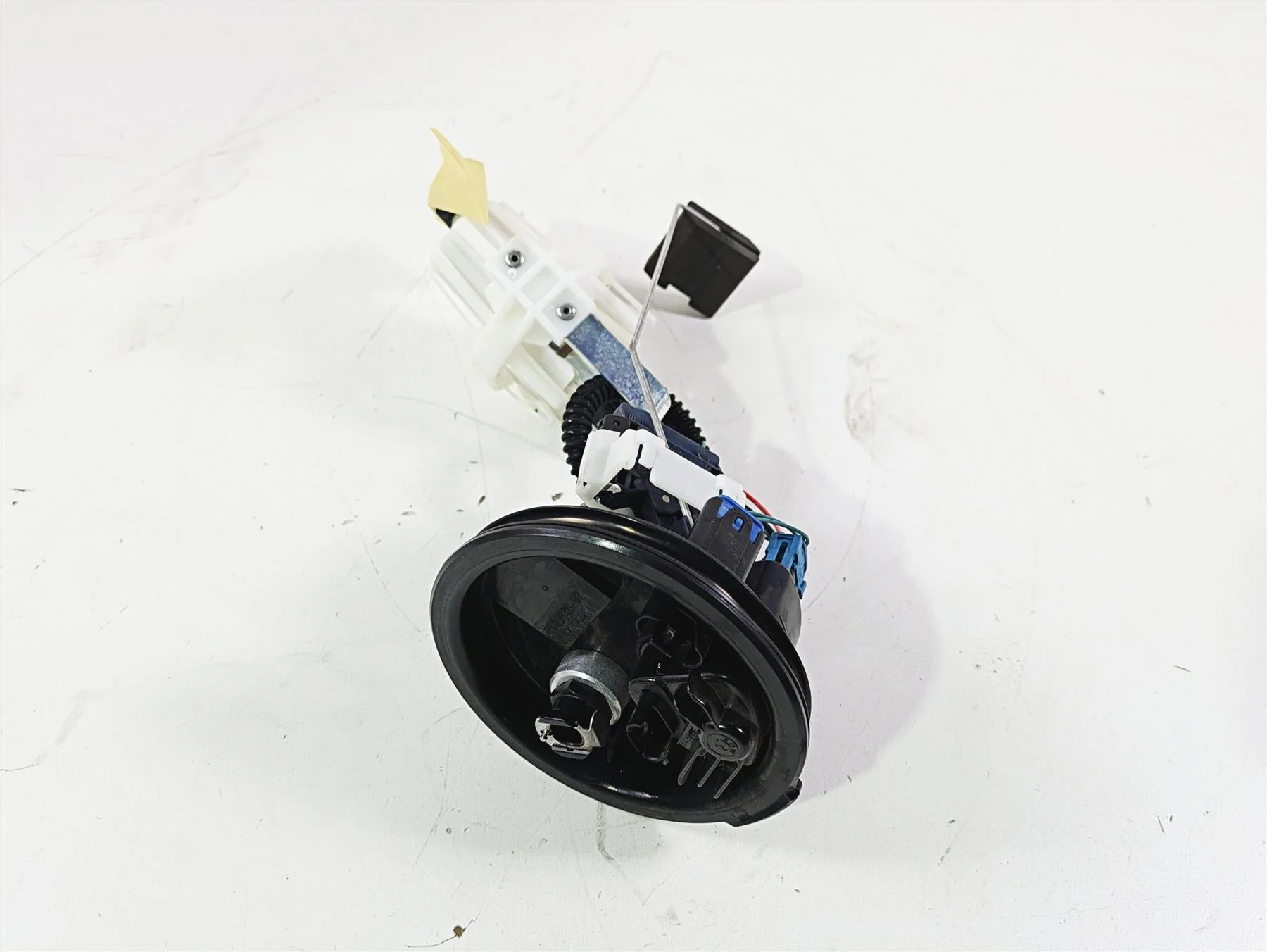 2016 BMW R1200RS K54 Fuel Gas Petrol Pump - Tested 16148357969 - Image 4
