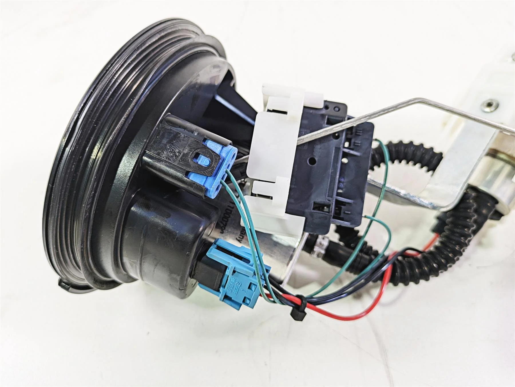 2016 BMW R1200RS K54 Fuel Gas Petrol Pump - Tested 16148357969 - Image 9