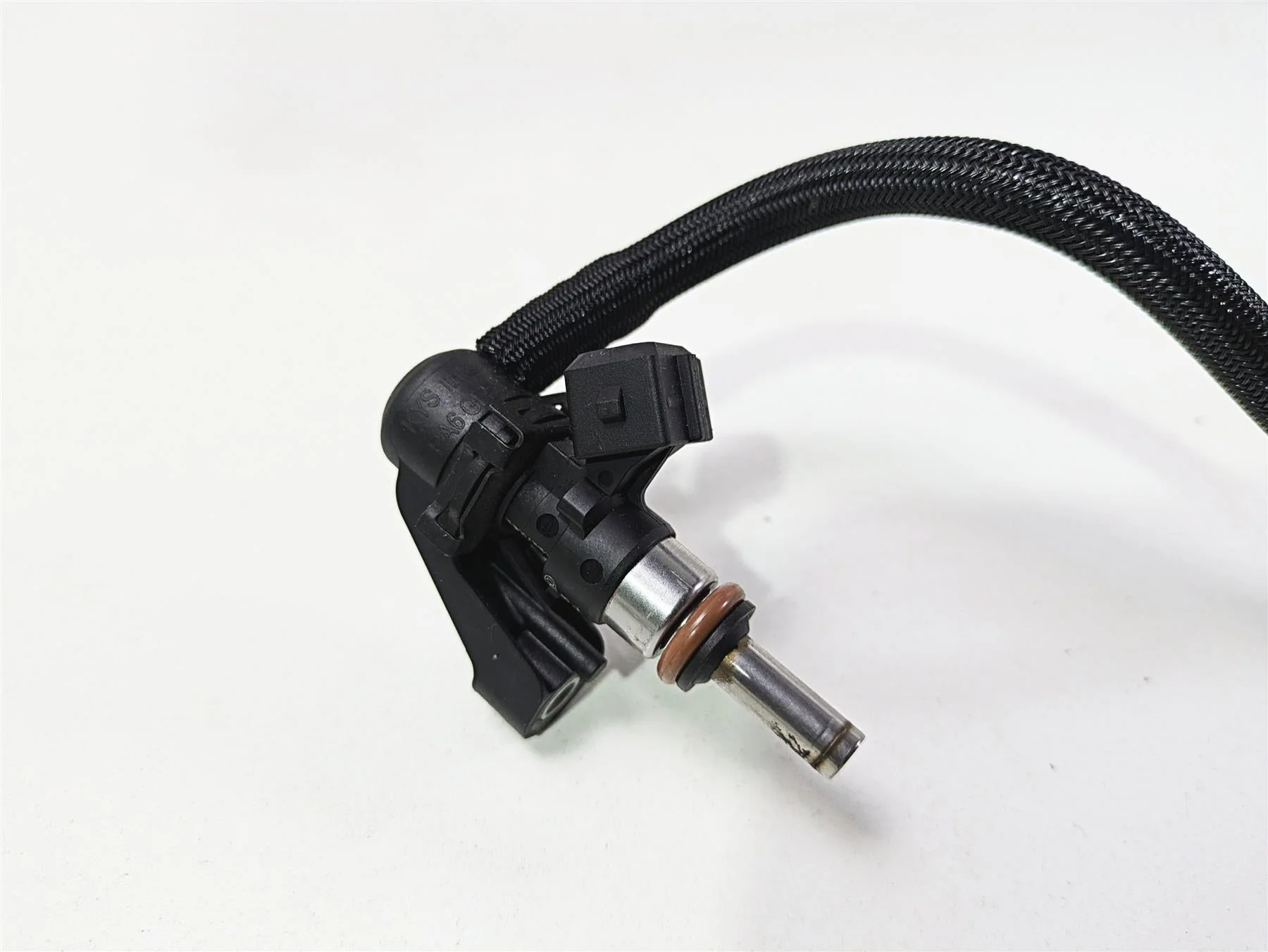2016 BMW R1200RS K54 Fuel Injectors & Line Set 13617672335 - Image 10