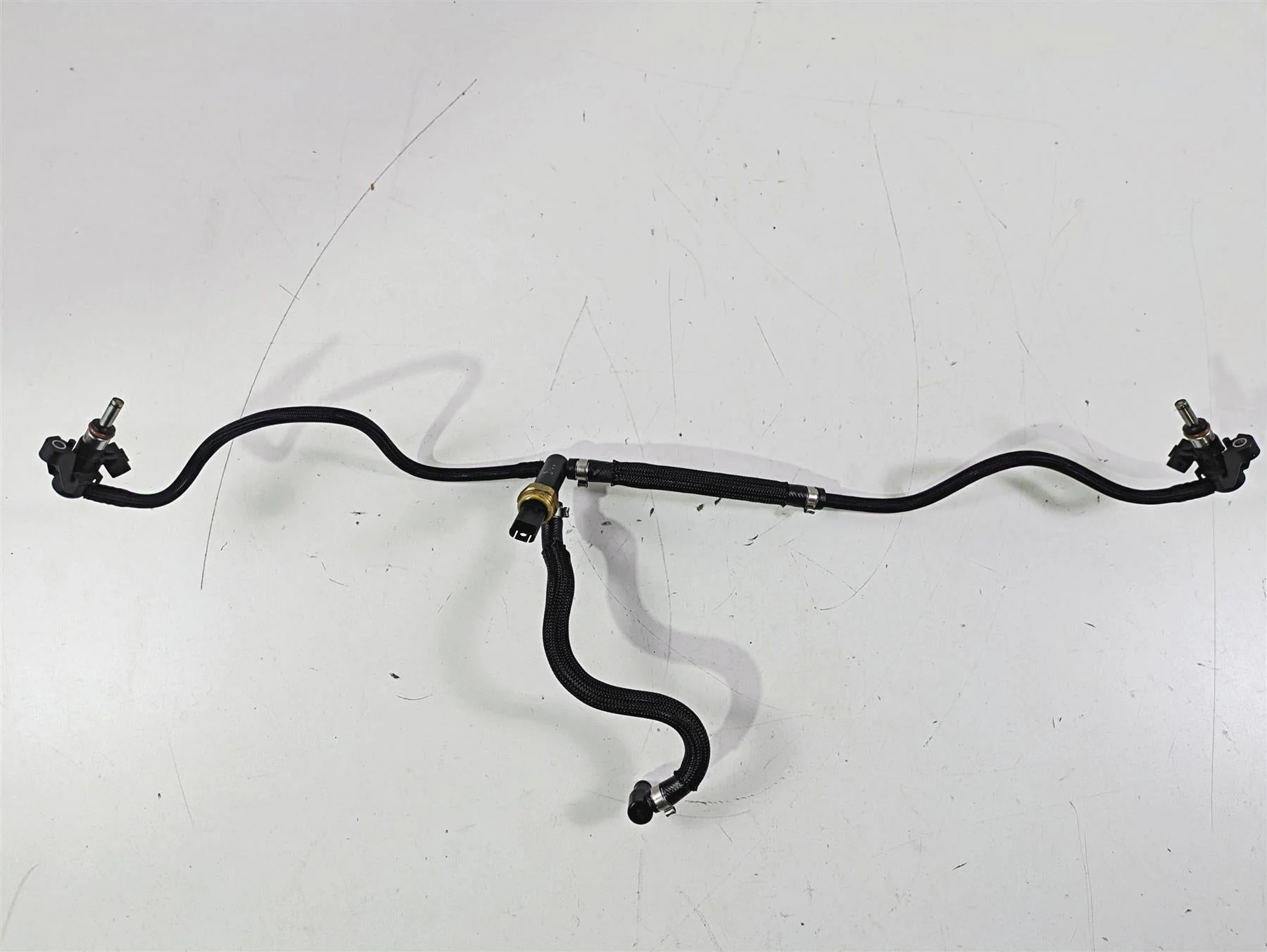 2016 BMW R1200RS K54 Fuel Injectors & Line Set 13617672335 - Image 6
