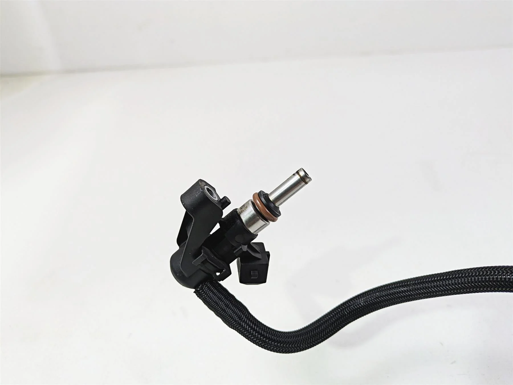2016 BMW R1200RS K54 Fuel Injectors & Line Set 13617672335 - Image 8