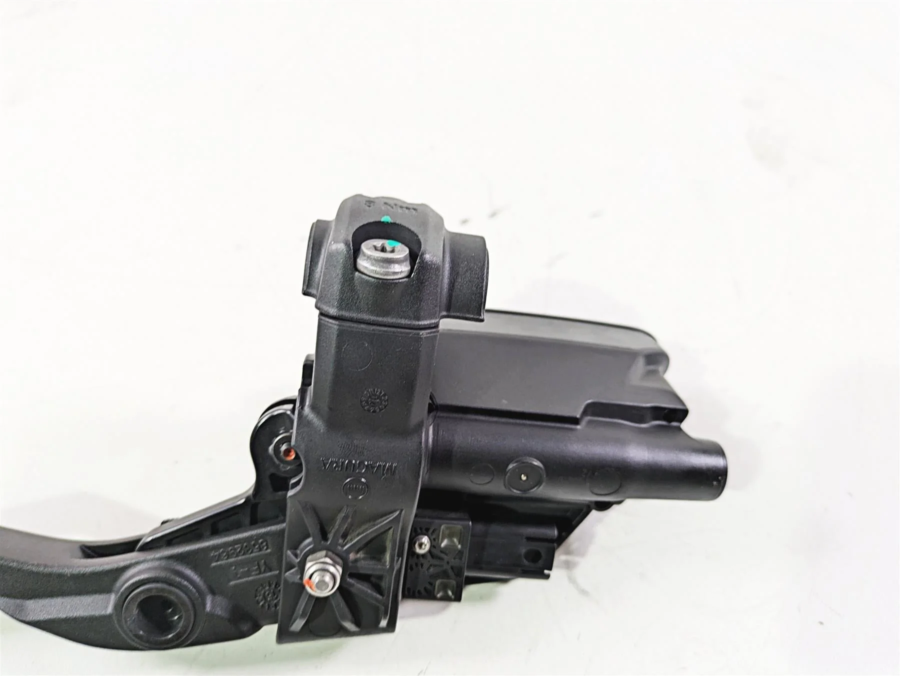 2016 BMW R1200RS K54 Magura Clutch Master Cylinder 32728524919 - Image 8