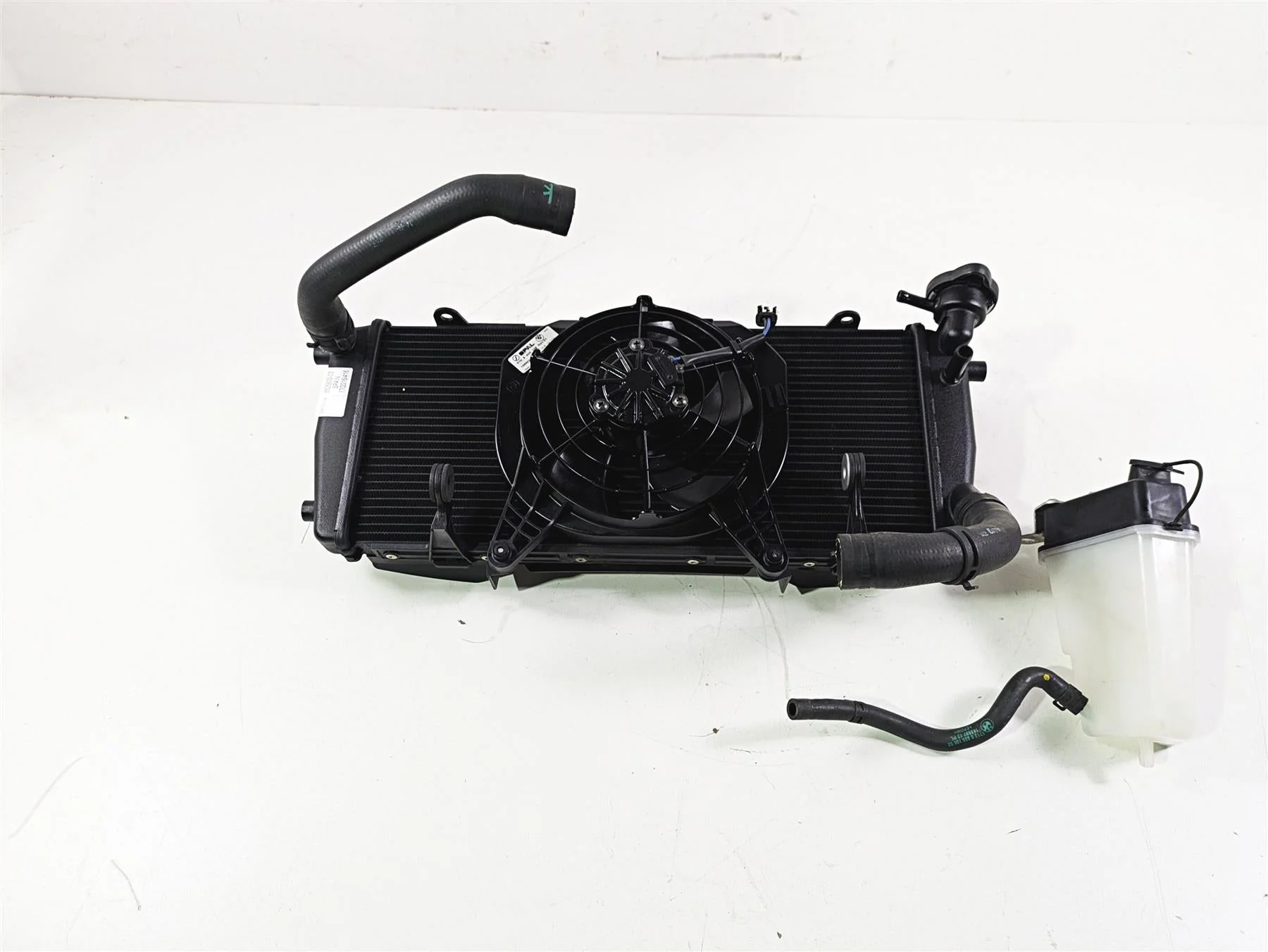 2016 BMW R1200RS K54 Radiator Fan Reservoir Hoses Set 17118525833