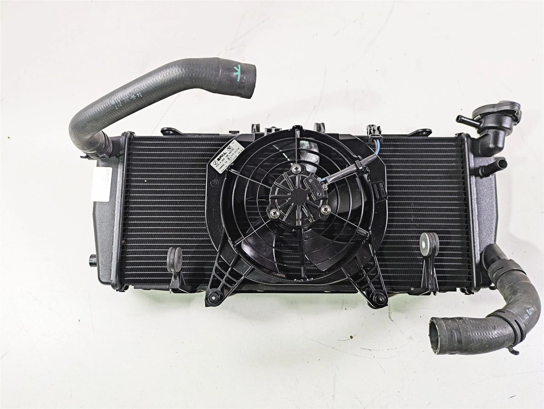 2016 BMW R1200RS K54 Radiator Fan Reservoir Hoses Set 17118525833 - Image 7