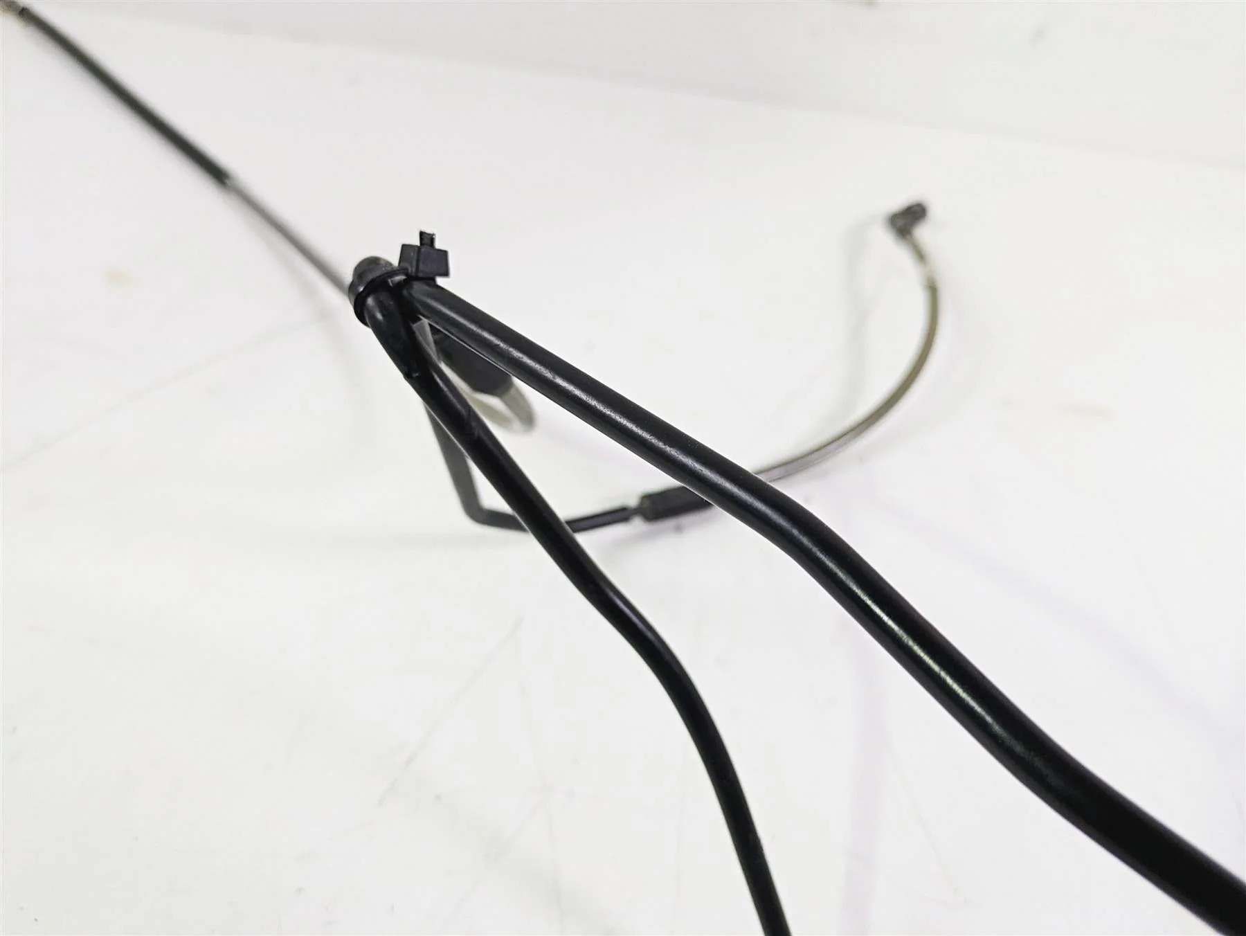 2016 BMW R1200RS K54 Rear Abs Brake Line Set 34328541830 34328524699 - Image 10