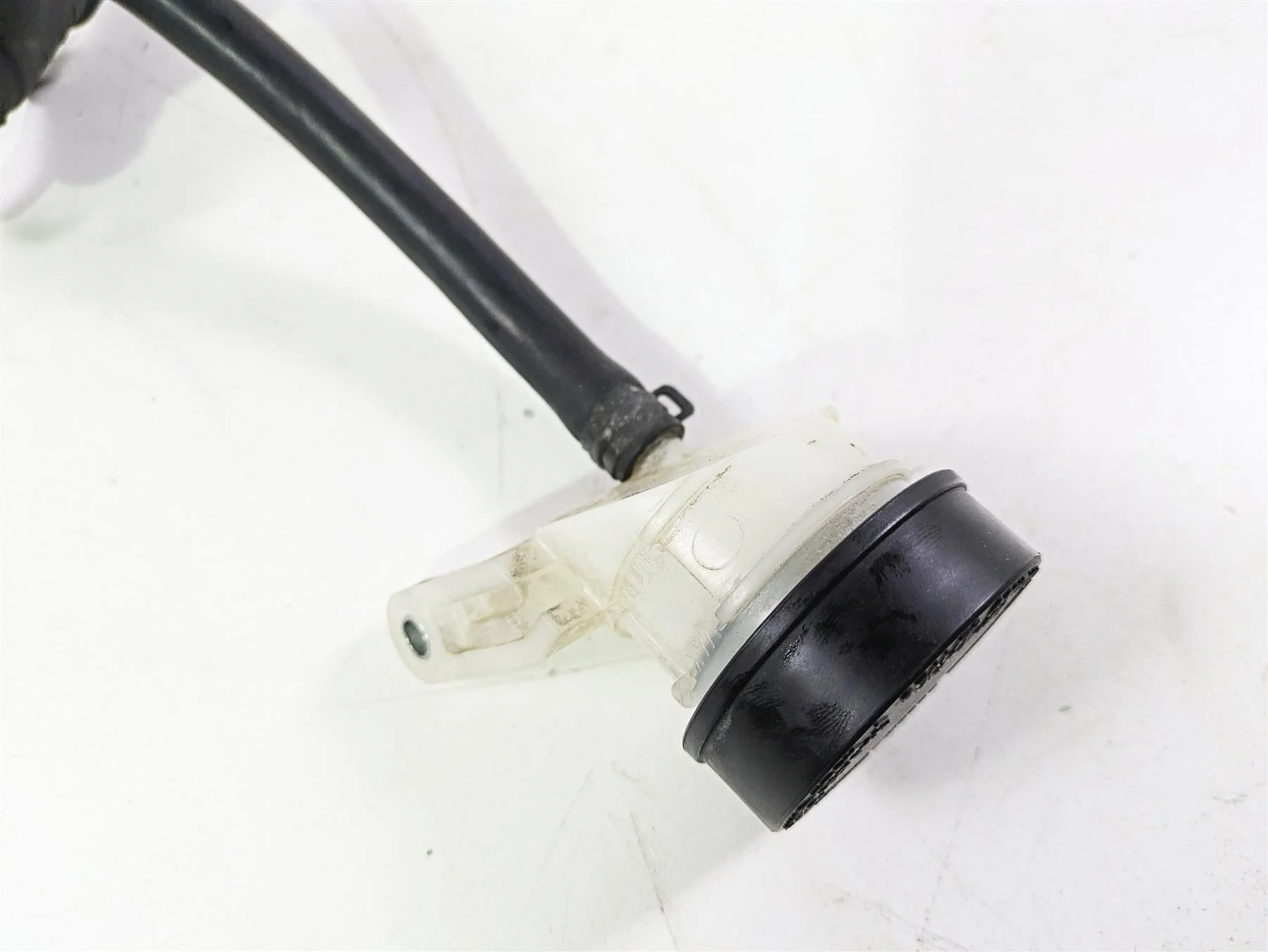 2016 BMW R1200RS K54 Rear Brake Master Cylinder Nissin 1/2" 34318522398 - Image 3