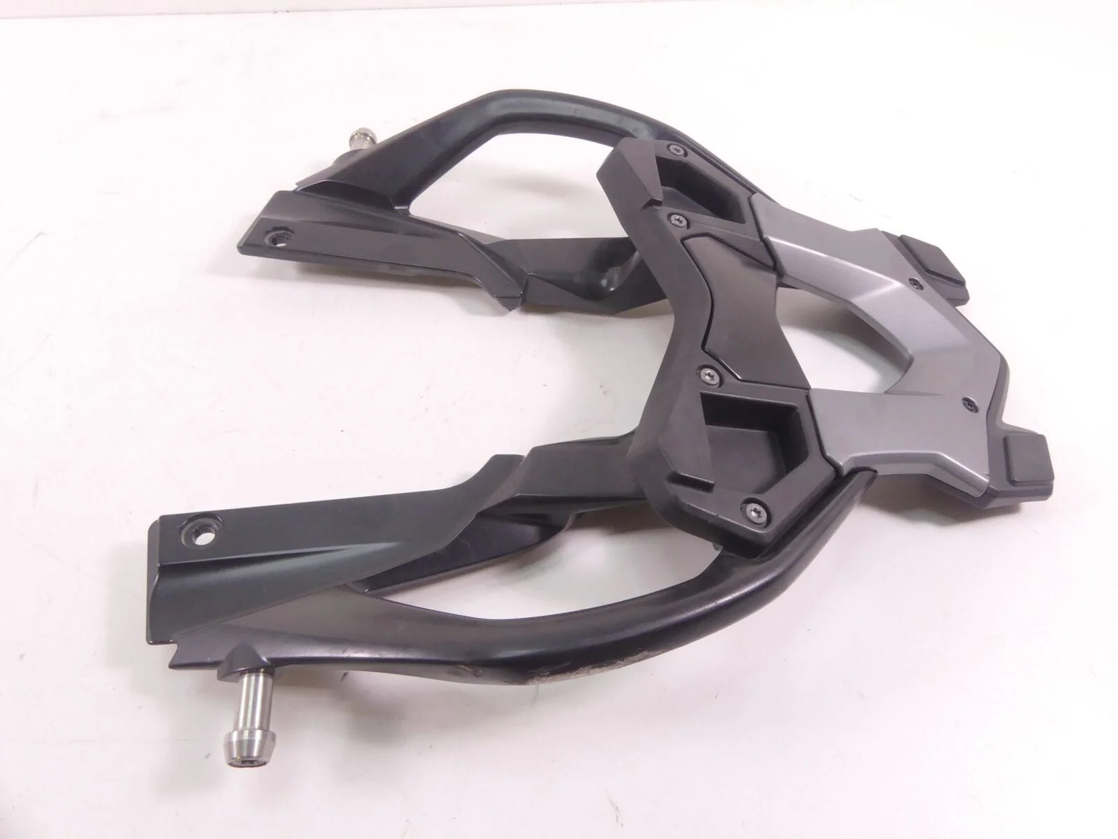 2016 BMW R1200RS K54 Rear Luggage Mount + Passenger Grabs Handles 46548534258 - Image 2