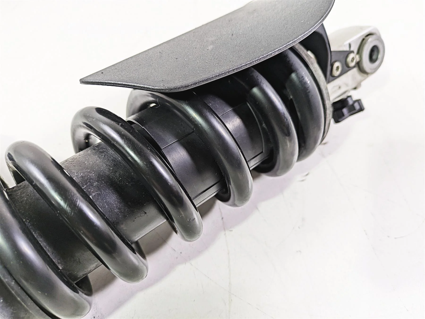 2016 BMW R1200RS K54 Rear Shock Suspension Damper 33548525333 - Image 10
