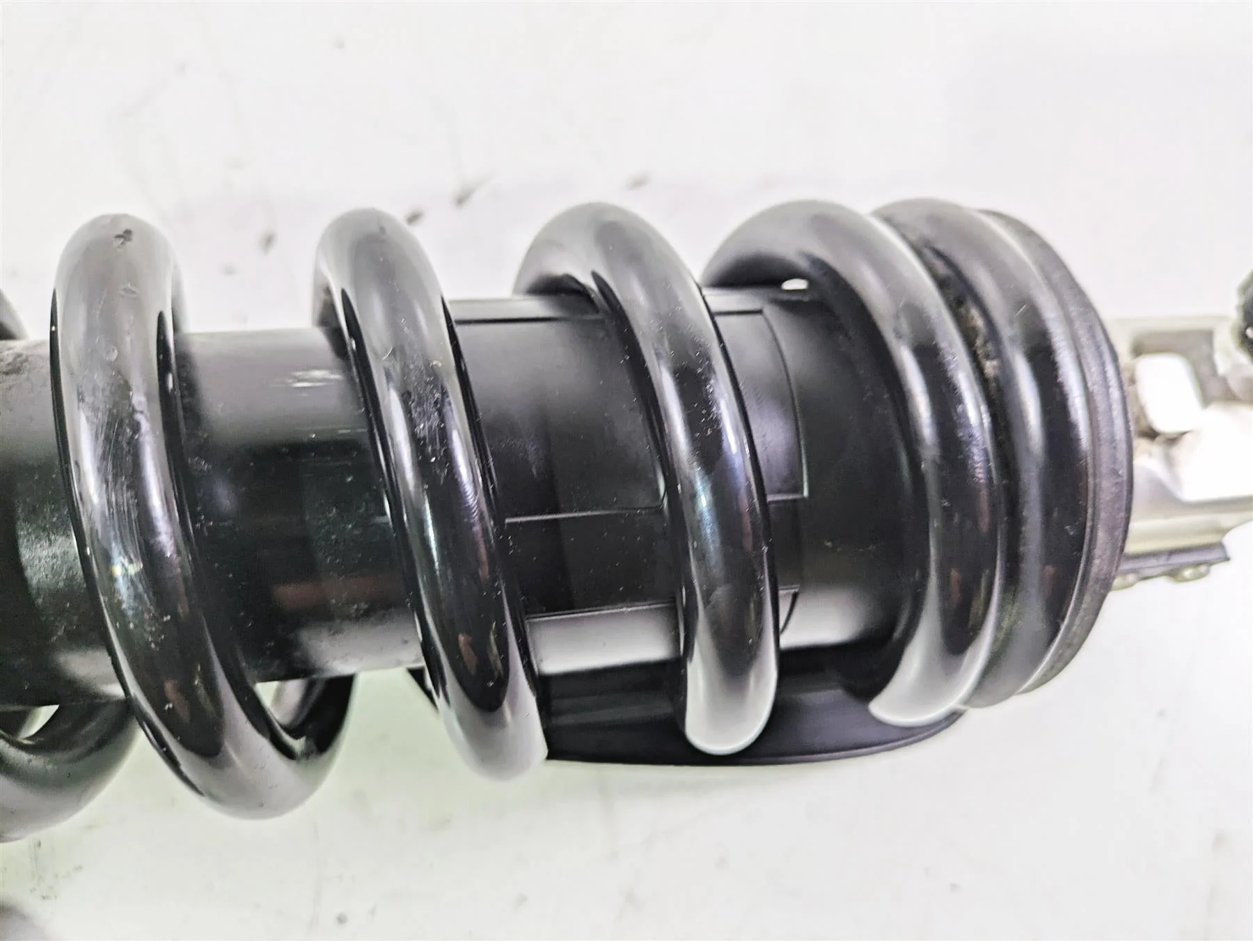 2016 BMW R1200RS K54 Rear Shock Suspension Damper 33548525333 - Image 9