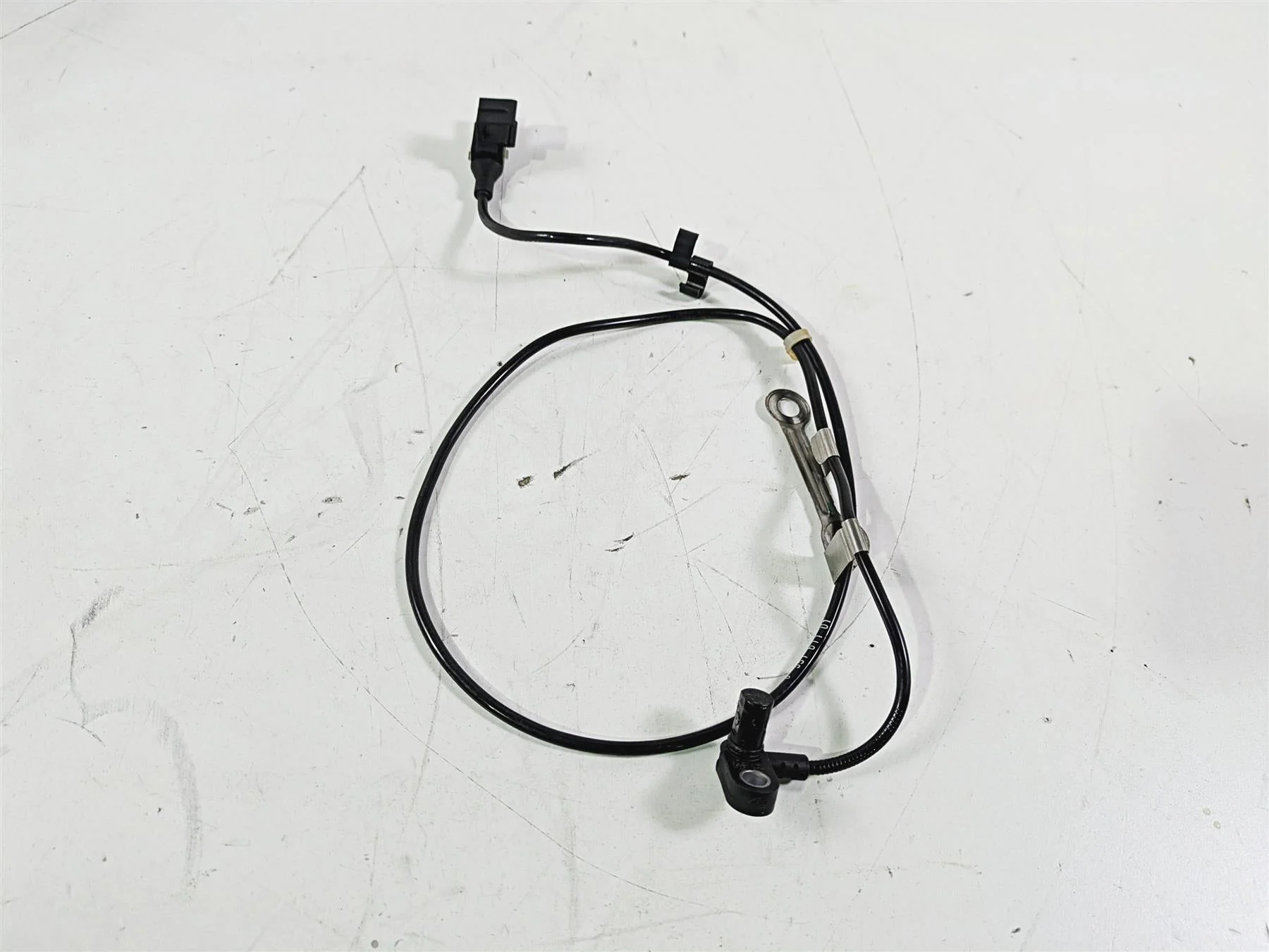2016 BMW R1200RS K54 Rear Wheel Speed Abs Brake Sensor 34528551611 - Image 3