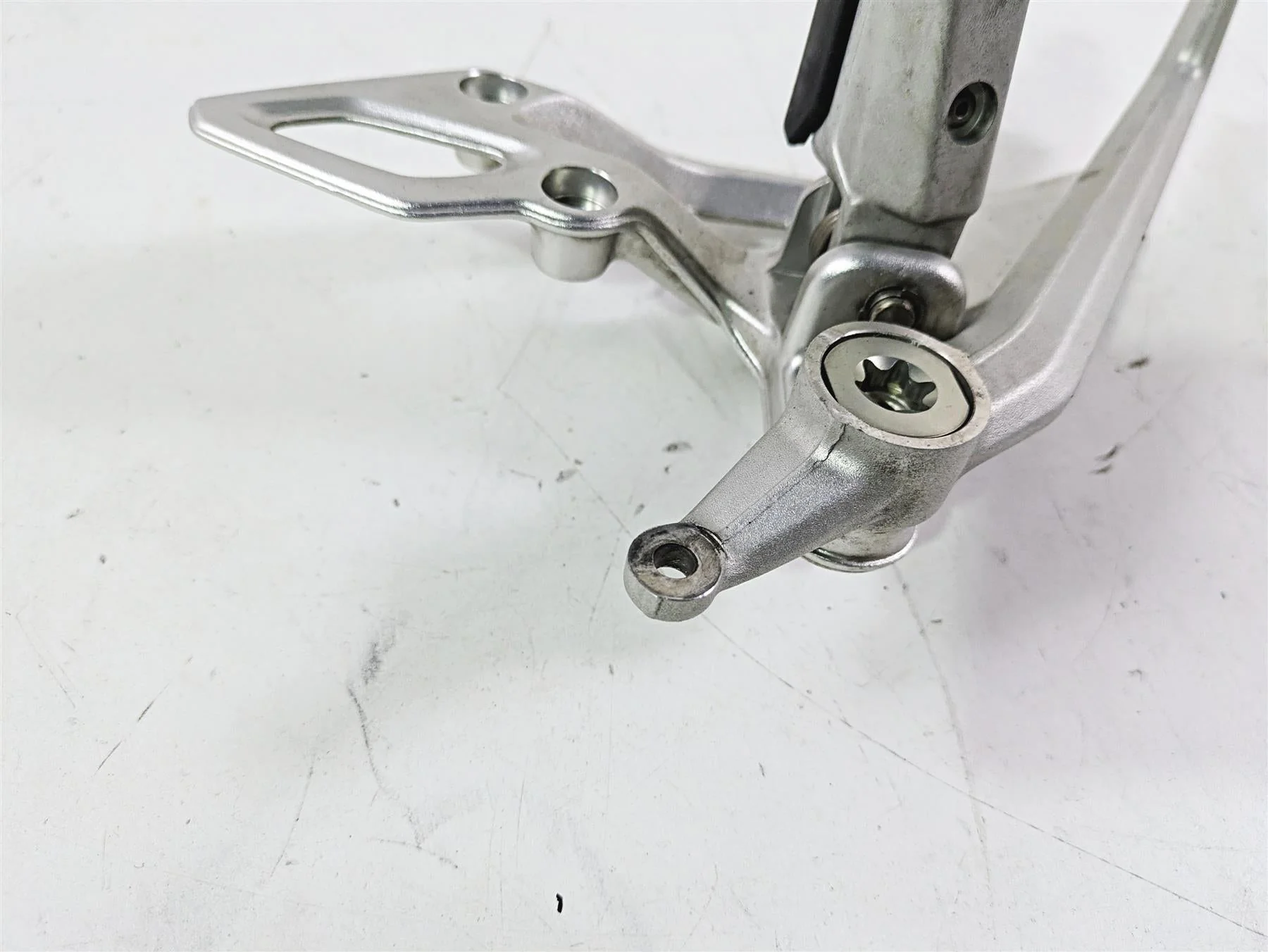 2016 BMW R1200RS K54 Right Rider Footpeg & Brake Pedal 46718540797 - Image 5