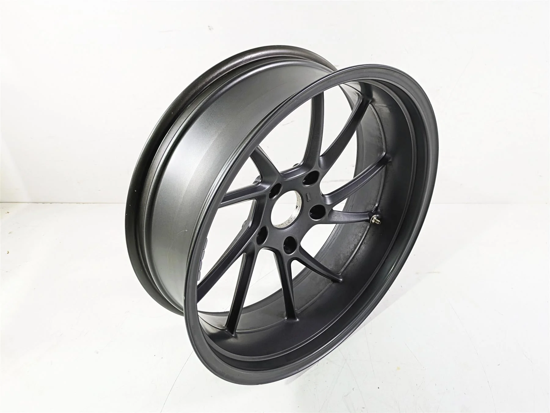 2016 BMW R1200RS K54 Straight Rear Wheel Rim 17x5.5 36318556340 - Image 7