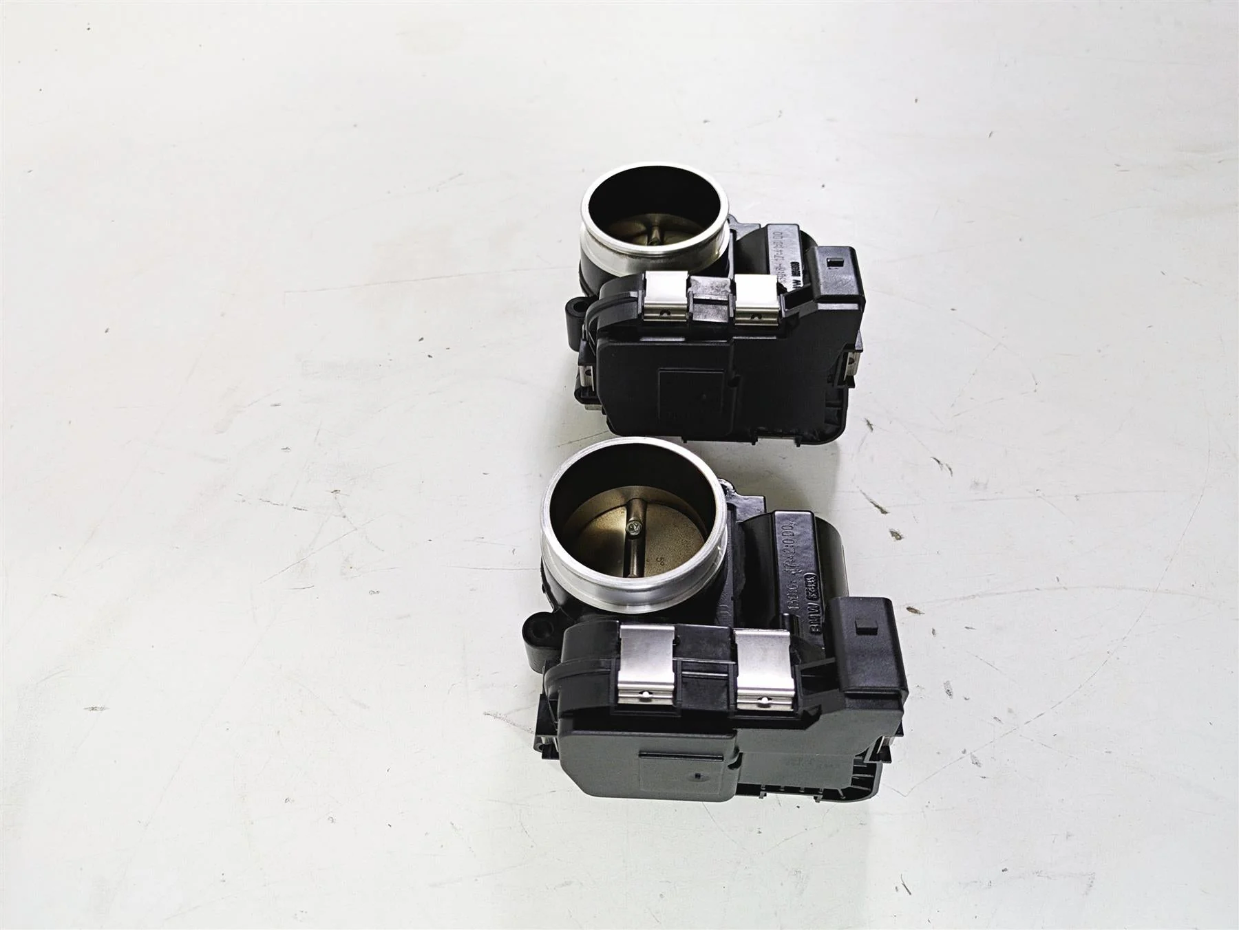 2016 BMW R1200RS K54 Throttle Bodies Body Fuel Injection 13548564959 - Image 2