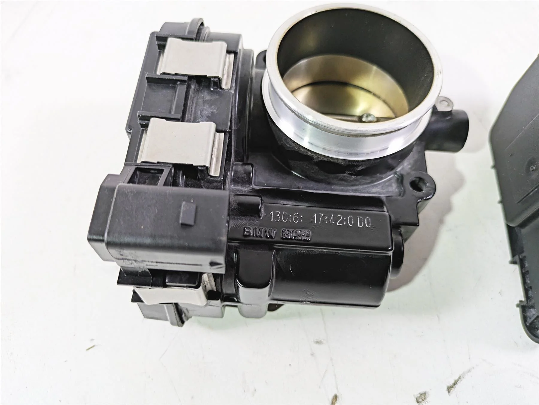 2016 BMW R1200RS K54 Throttle Bodies Body Fuel Injection 13548564959 - Image 6