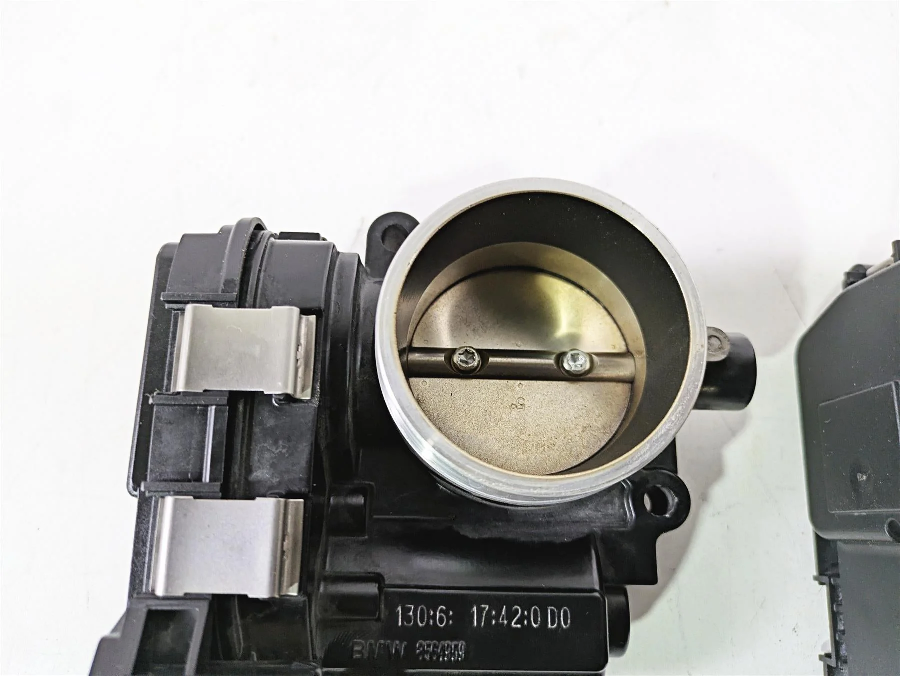 2016 BMW R1200RS K54 Throttle Bodies Body Fuel Injection 13548564959 - Image 7