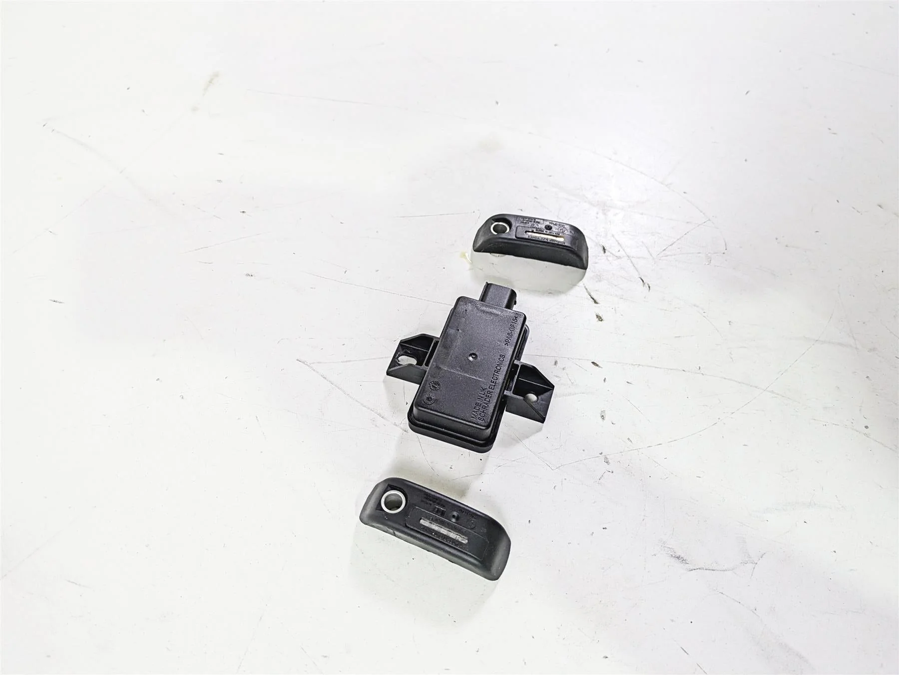 2016 BMW R1200RS K54 Tire Pressure Sensors & Rdc Module 36318532732 65758546222 - Image 3