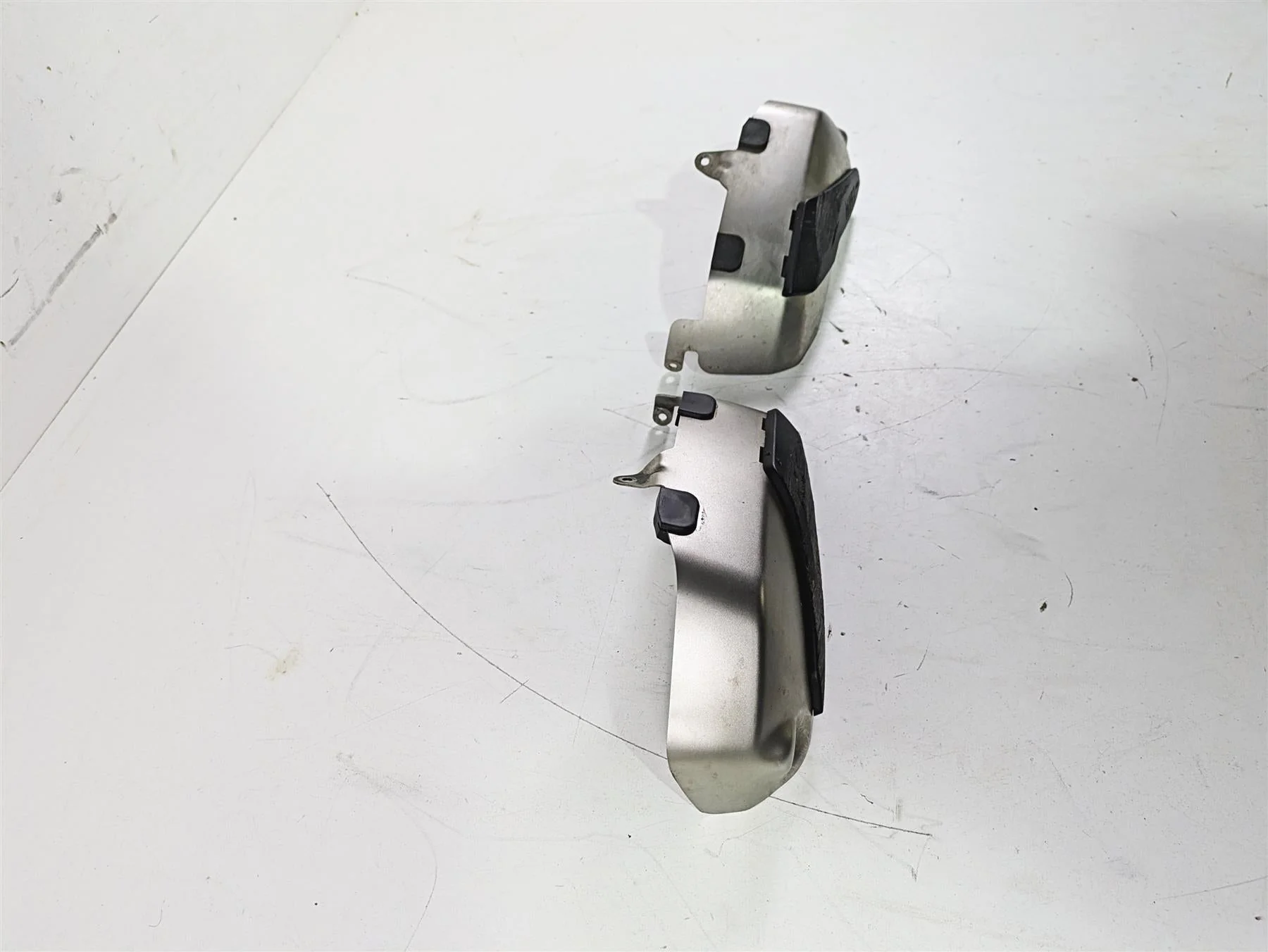 2016 BMW R1200RS K54 Valve Cover Protection Guard 77142465251 - Image 3