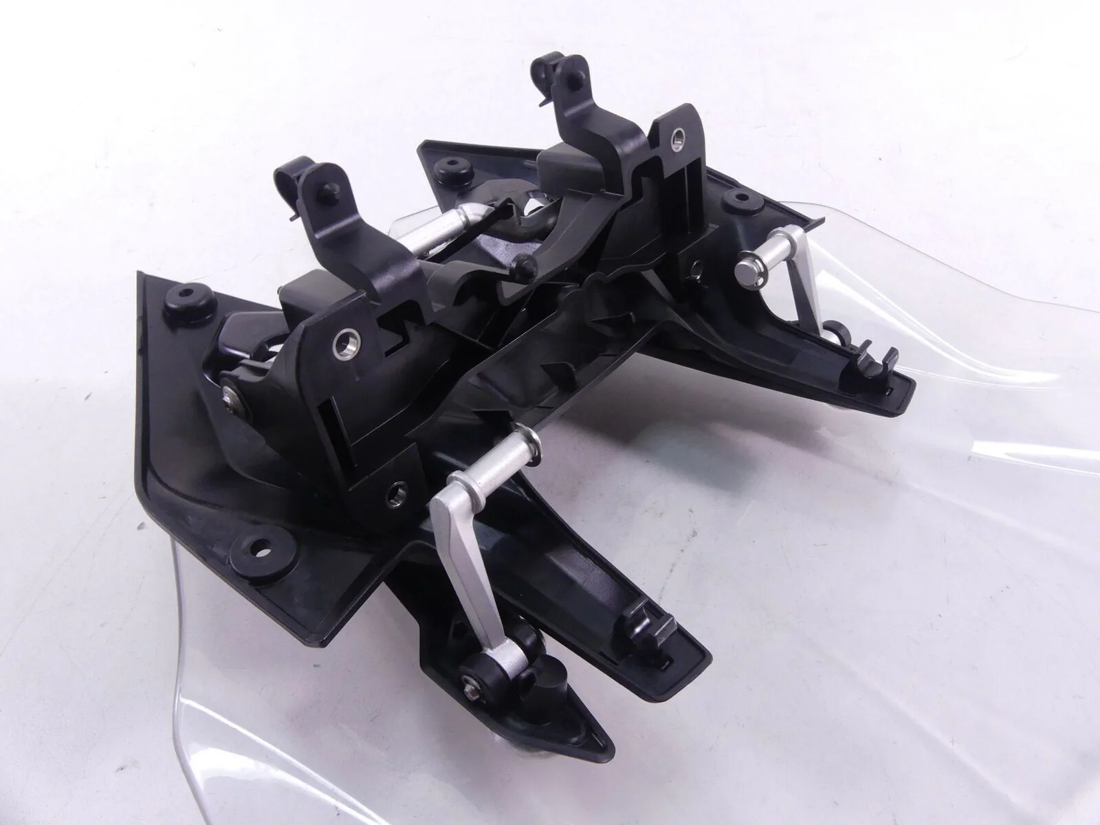 2016 BMW R1200RS K54 Windshield & Mount Holder Bracket Set 46638545307 - Image 6
