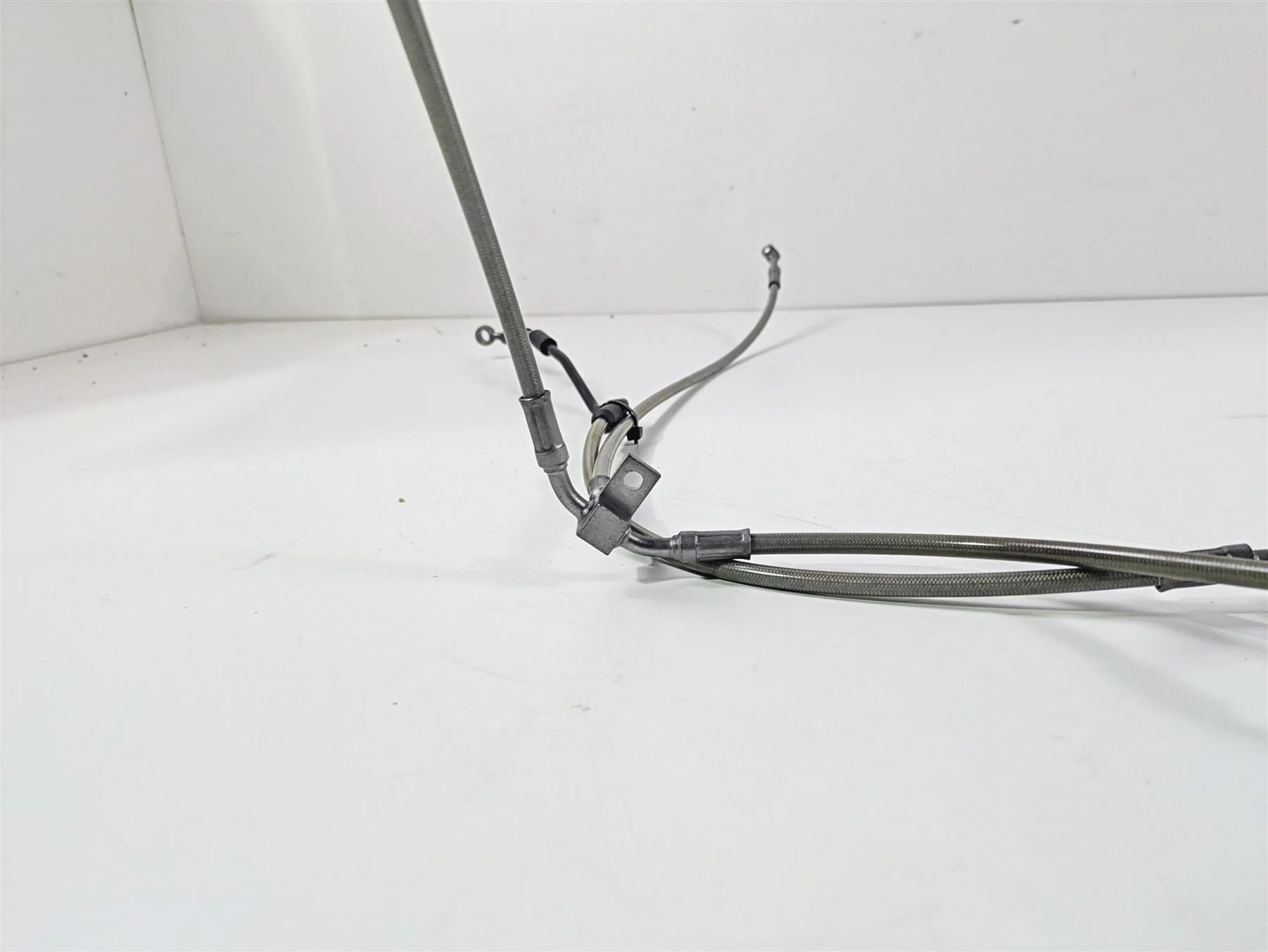 2016 BMW R1200RT K52 Front Abs Brake Line Set 34328541828 34328541829 - Image 8