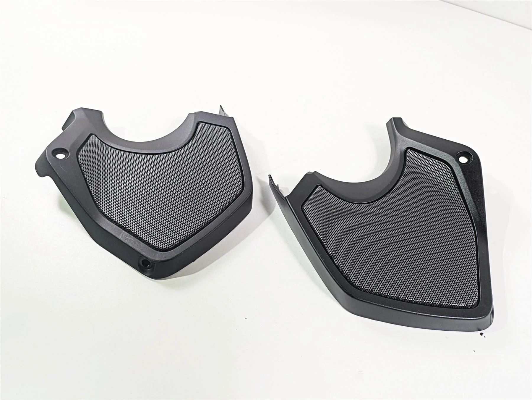 2016 BMW R1200RT K52 Front Left Right Speaker Cover Set 46638529412 46638529411 - Image 12