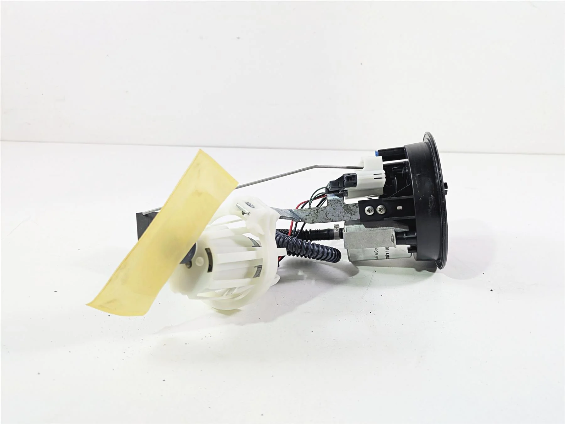 2016 BMW R1200RT K52 Fuel Gas Petrol Pump 16148532133 16148357969 - Image 3
