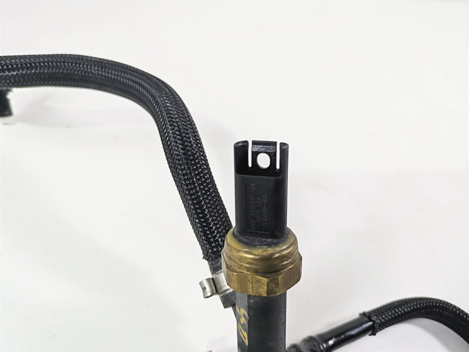 2016 BMW R1200RT K52 Fuel Injectors & Distributor Lines 13538556862 13617672335 - Image 9