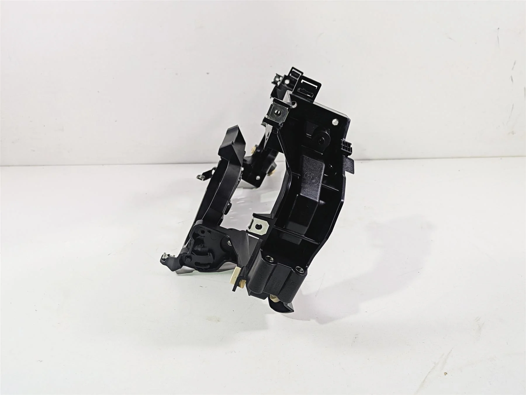 2016 BMW R1200RT K52 Gauges Holder Mount Carrier Stay 46638529392 - Image 2
